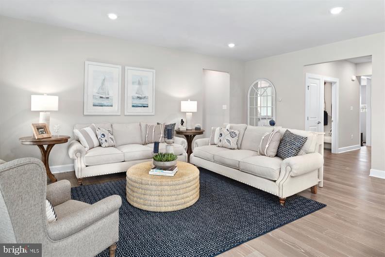 GILBERT MEADOWS - Residential