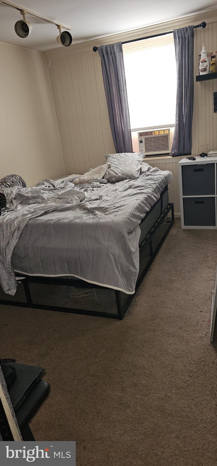 CLIFTON HEIGHTS - Residential