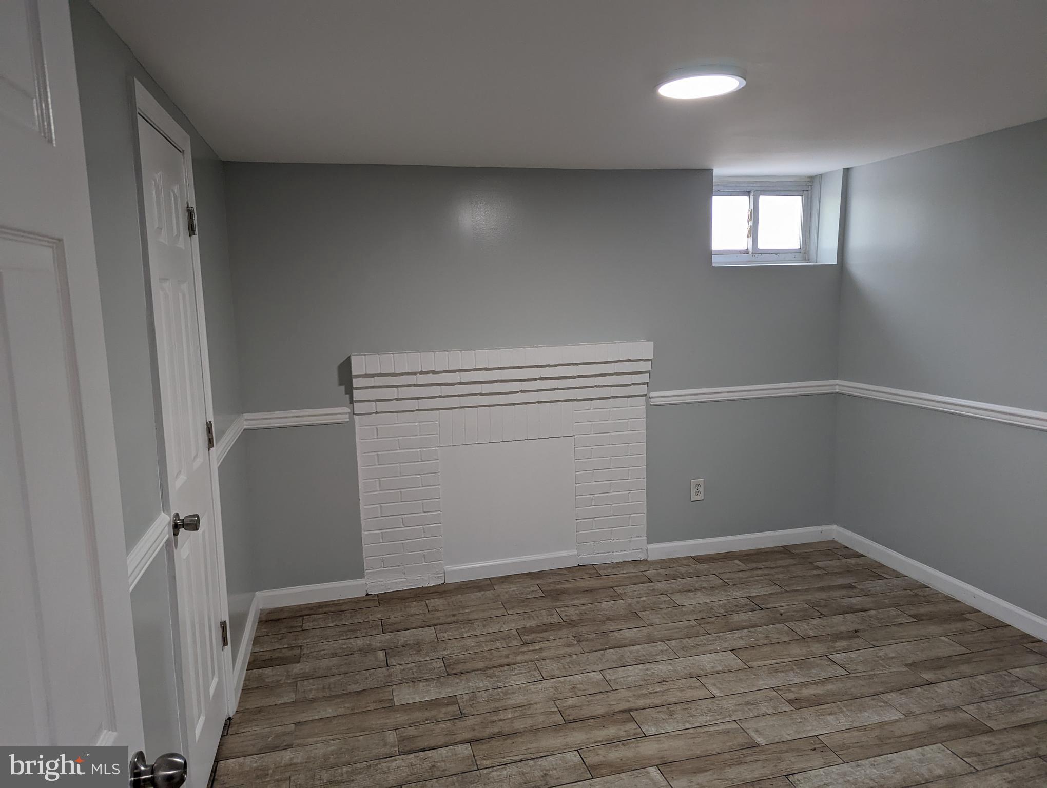 WINDSOR MILL - Residential Lease