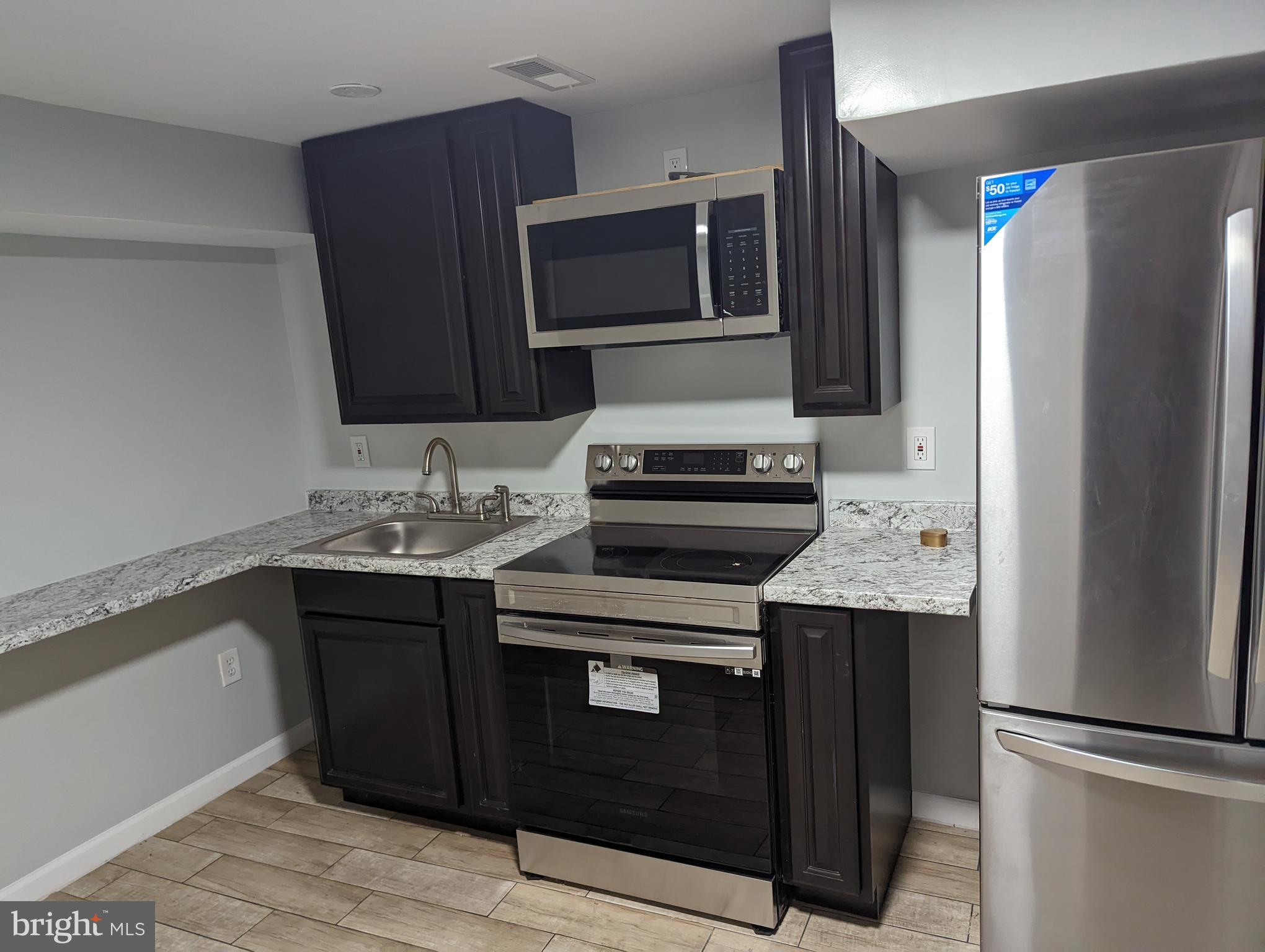 WINDSOR MILL - Residential Lease