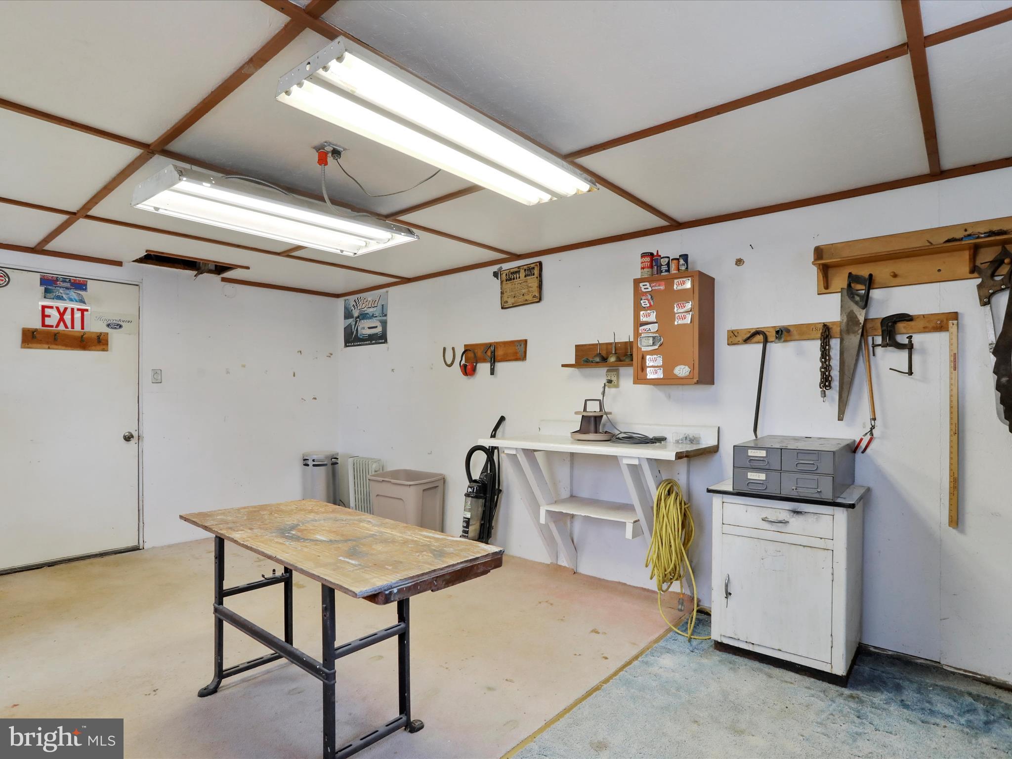 HAMILTON PARK - Residential