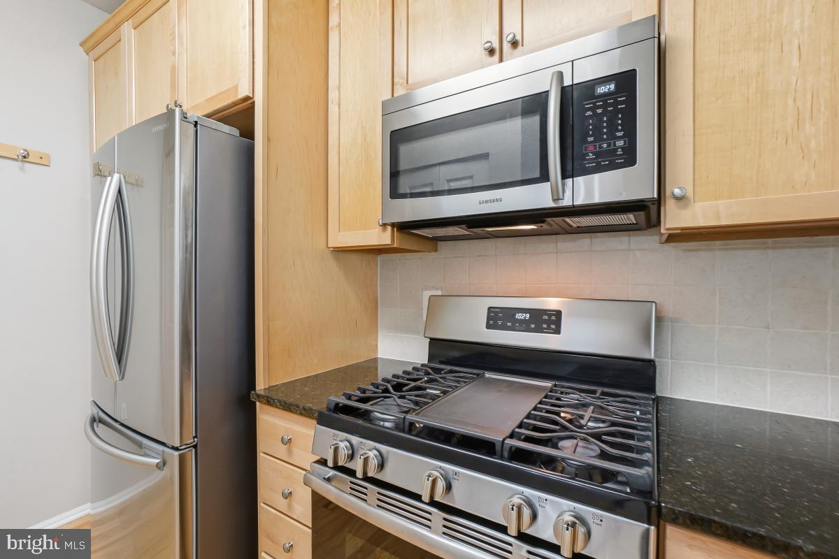 WHITE FLINT STATION - Residential Lease