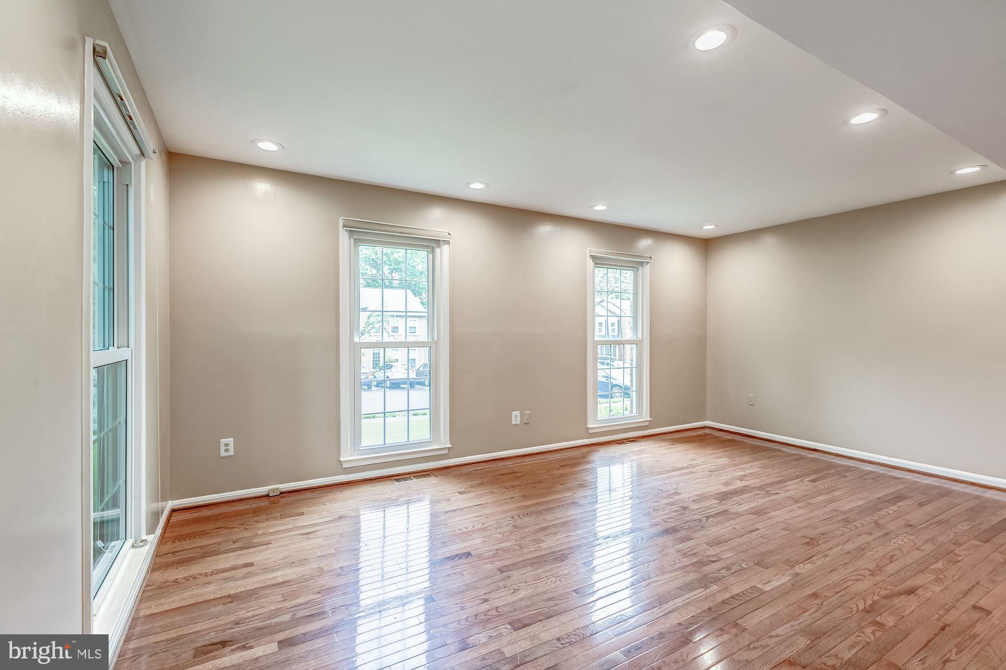 COMSTOCK - Residential