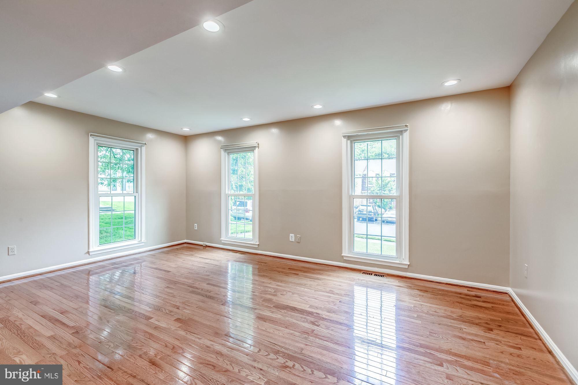 COMSTOCK - Residential