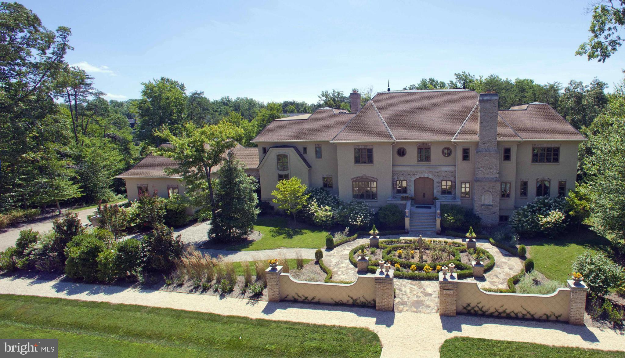 KENTLAND POND - Residential