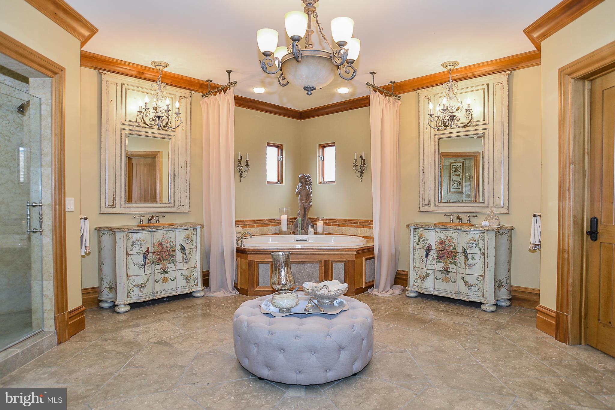 KENTLAND POND - Residential