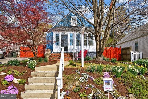 2017 S RANDOLPH STREET S ARLINGTON VA 22204