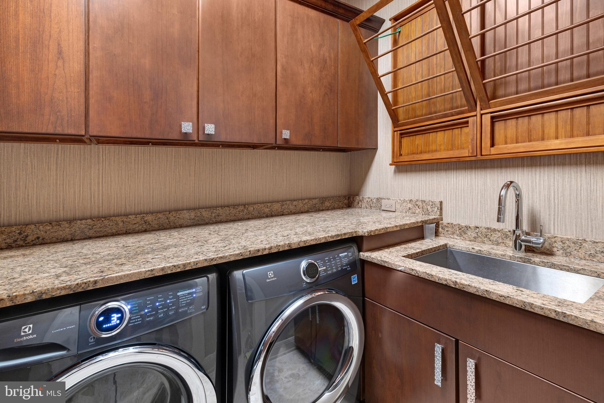 INVERNESS - Residential