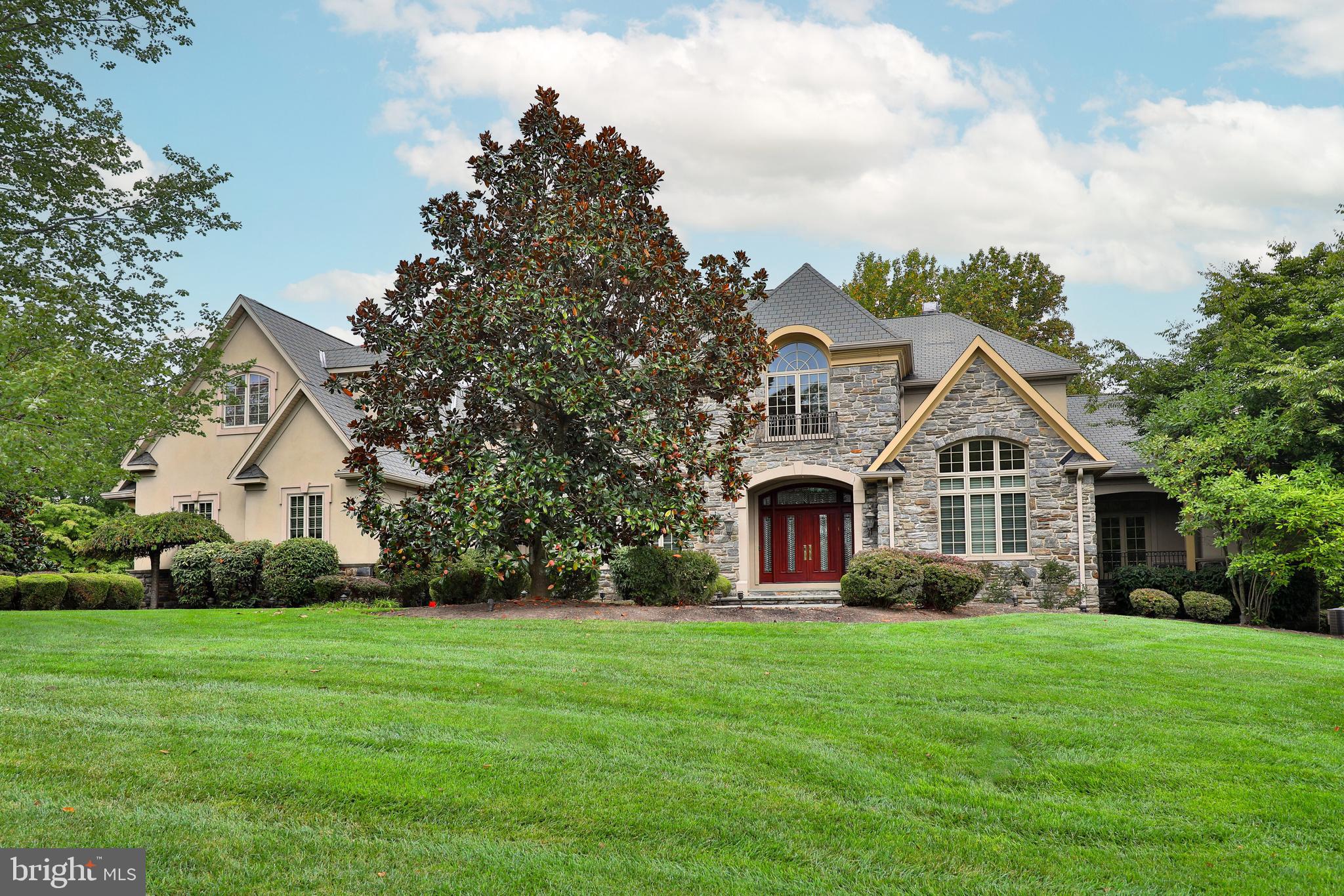 1121 JEFFERSON LANE