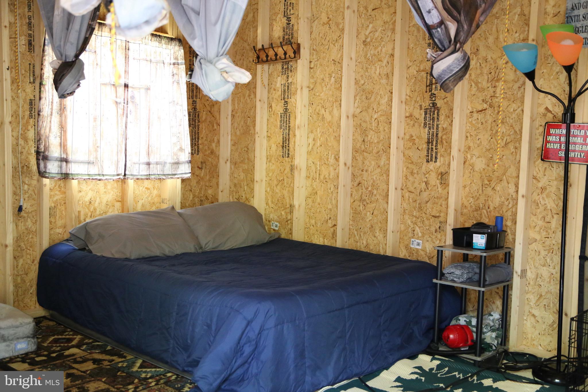 SHORT MOUNTAIN VILLAGE - Residential