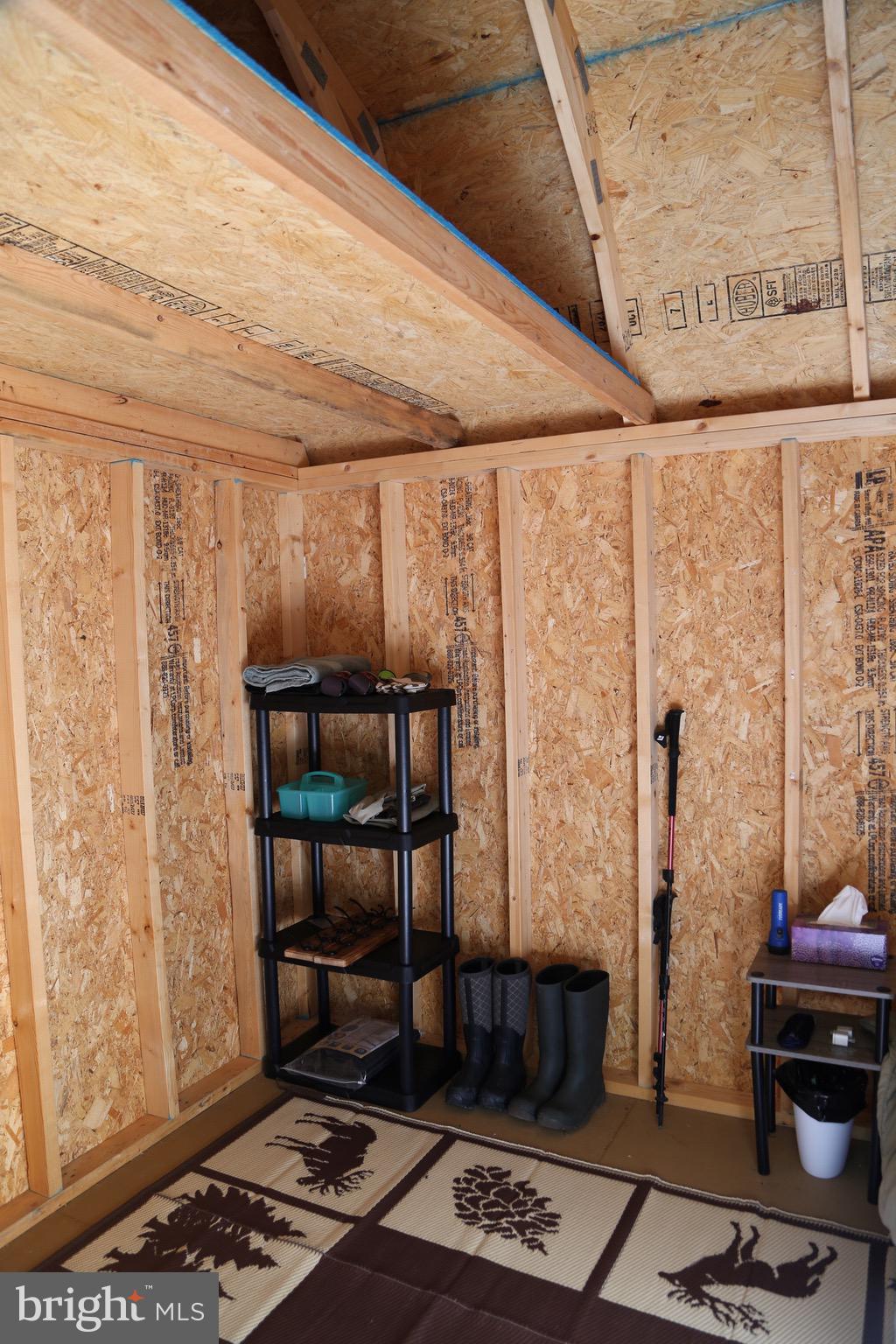 SHORT MOUNTAIN VILLAGE - Residential