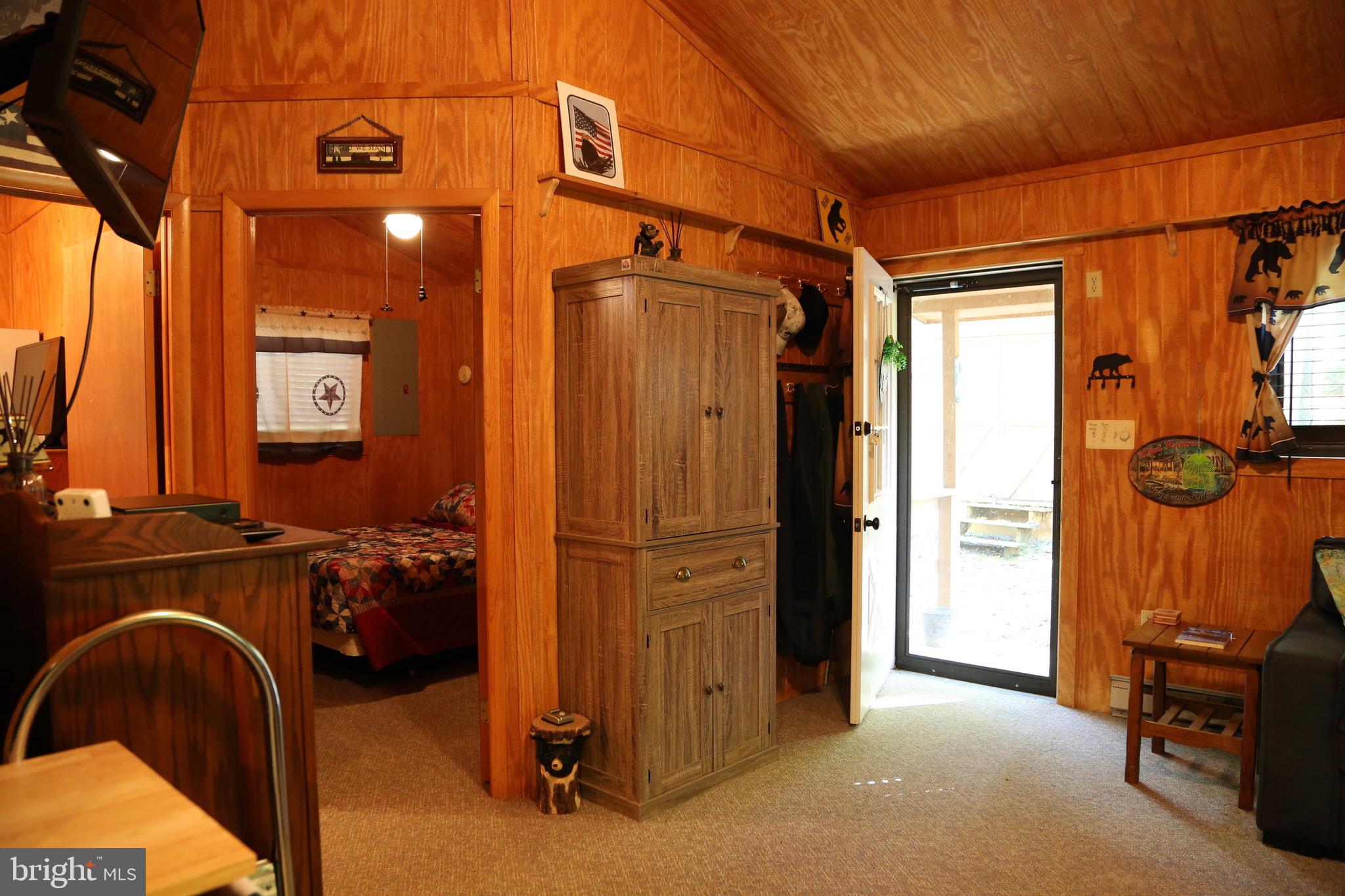 SHORT MOUNTAIN VILLAGE - Residential