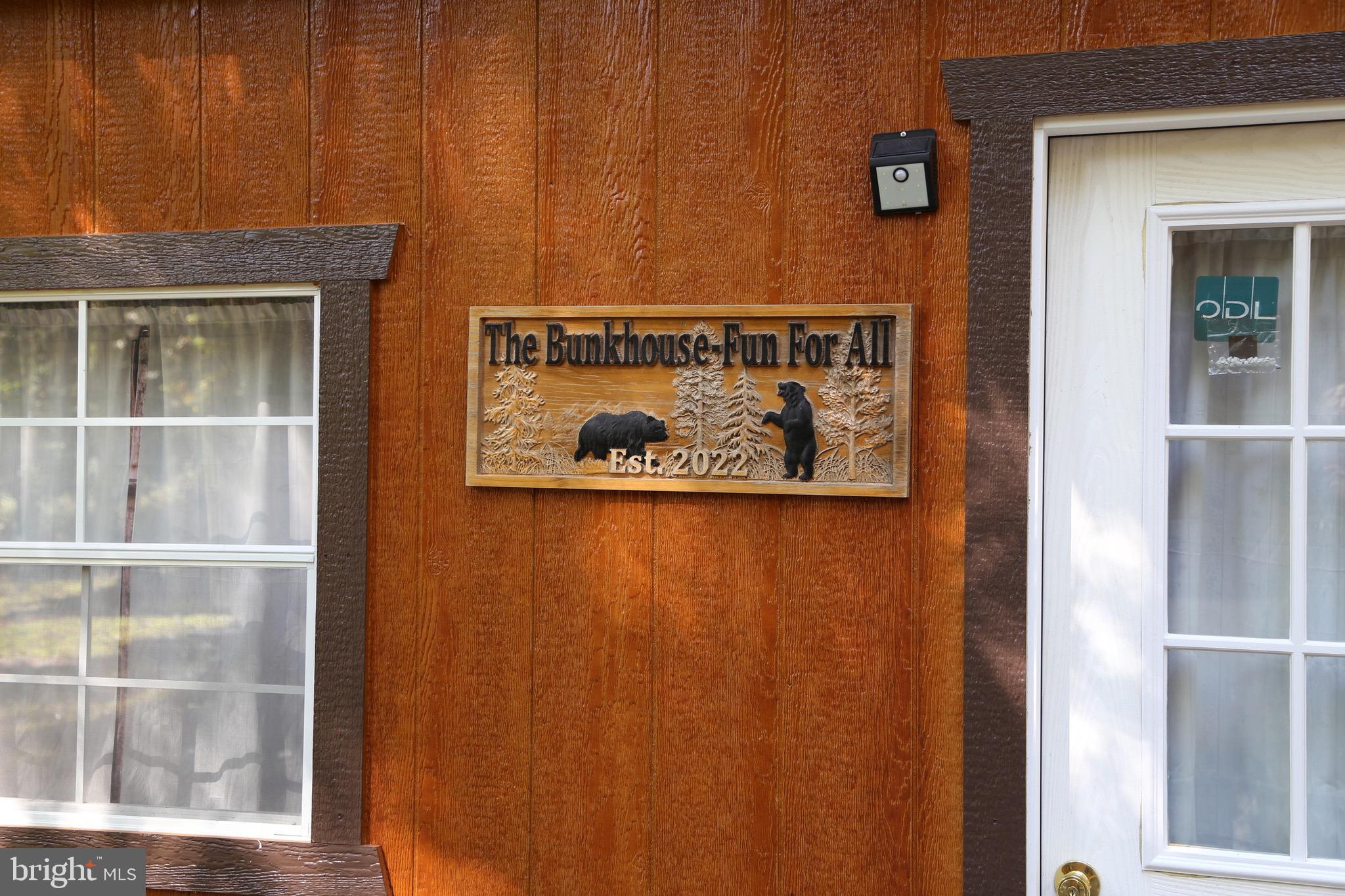 SHORT MOUNTAIN VILLAGE - Residential