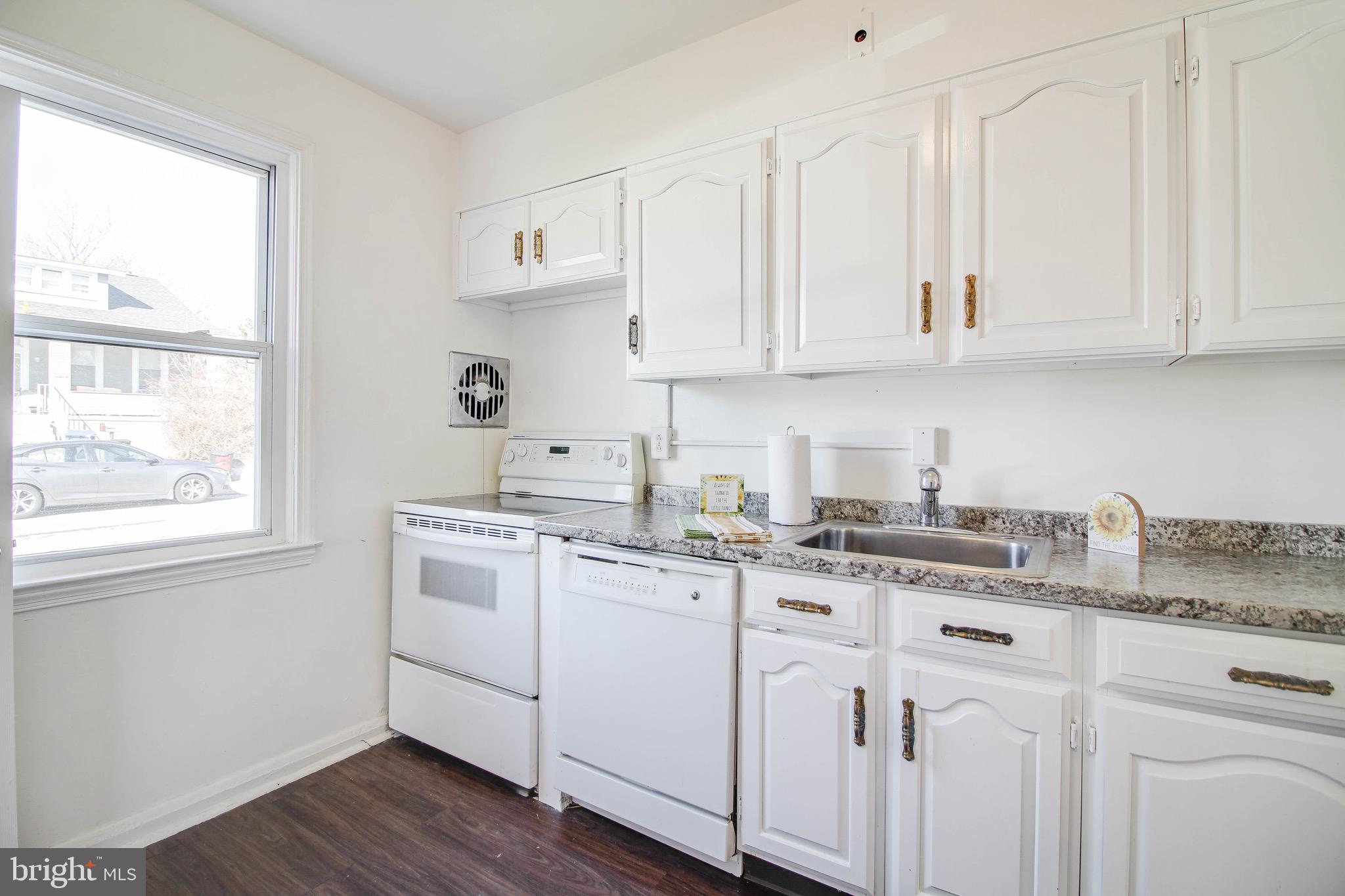 GARDENVILLE - Residential