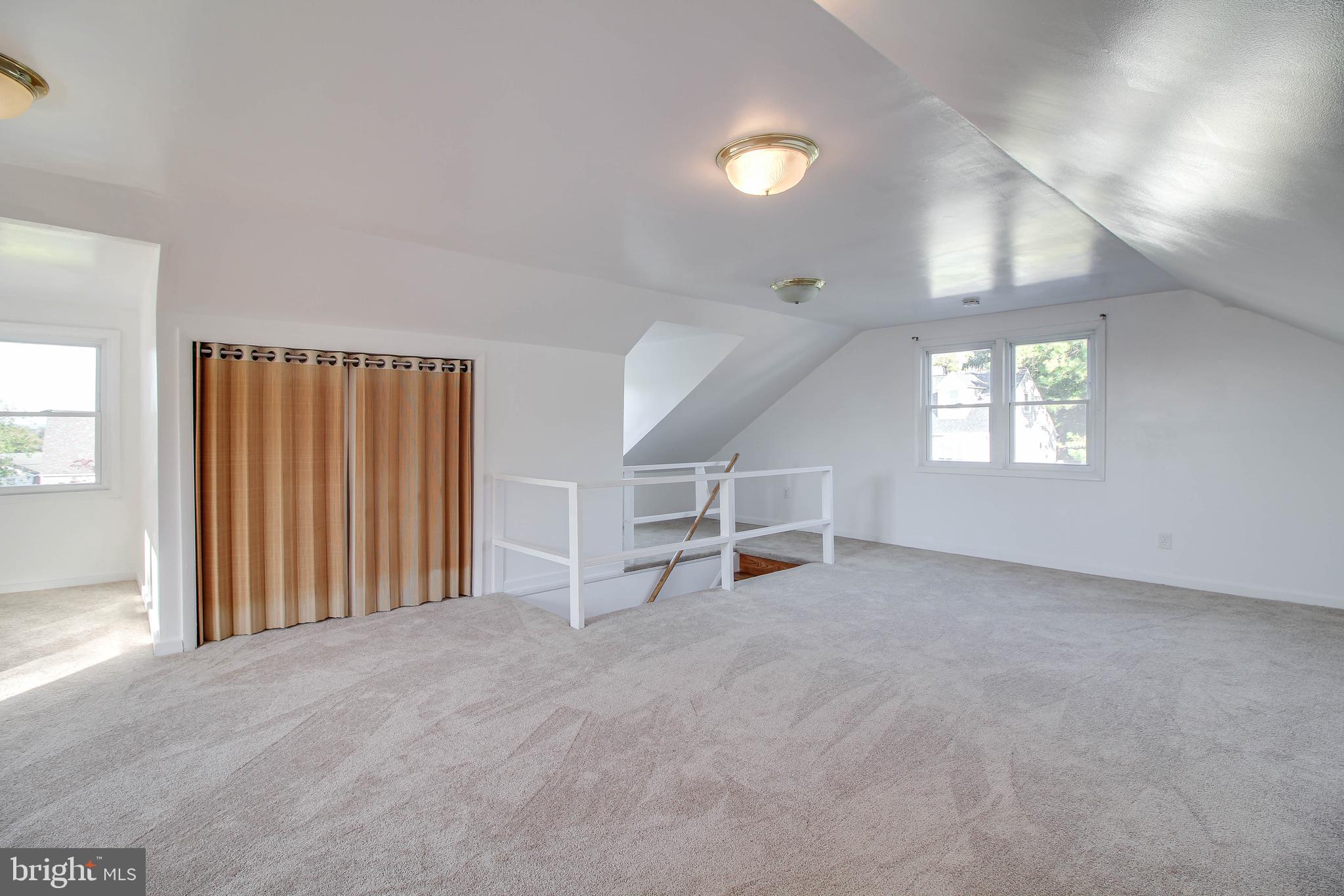 GARDENVILLE - Residential