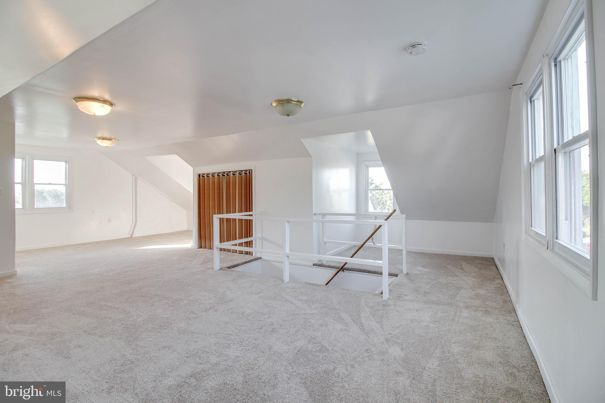 GARDENVILLE - Residential