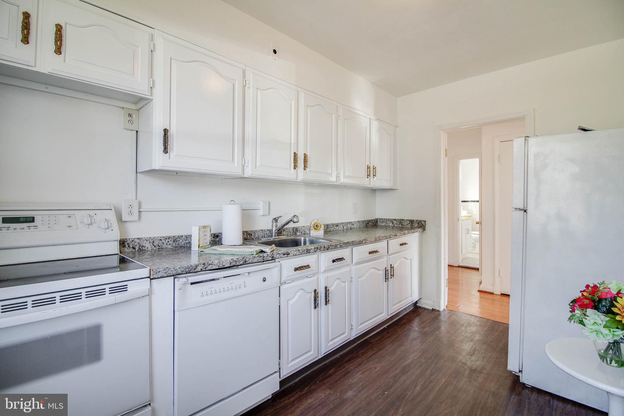 GARDENVILLE - Residential