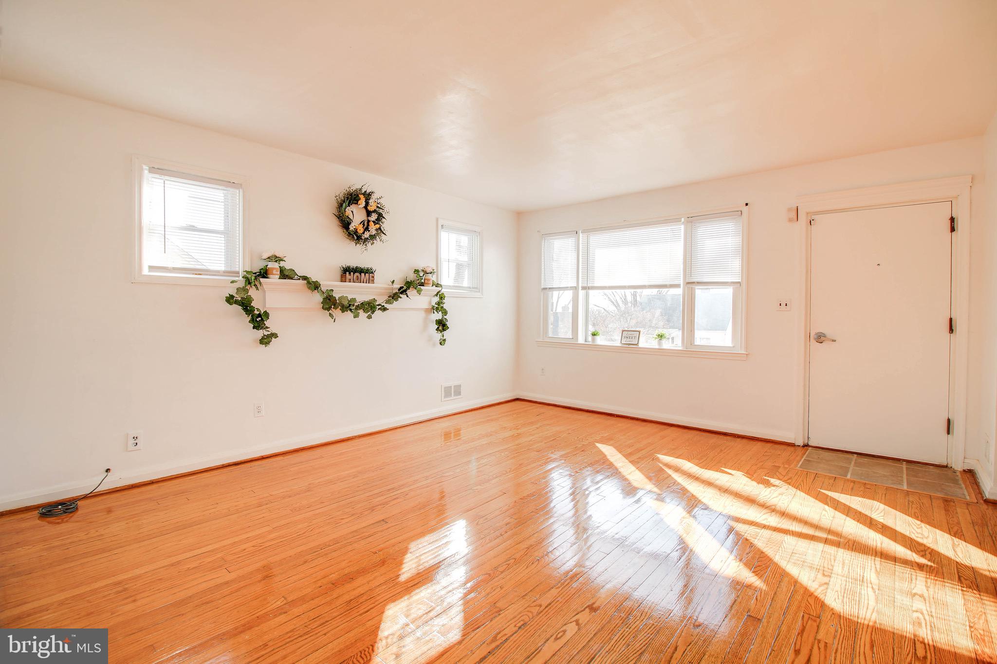 GARDENVILLE - Residential