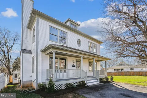 7 First Street SW, Leesburg, VA 20175 - MLS#: VALO2087364