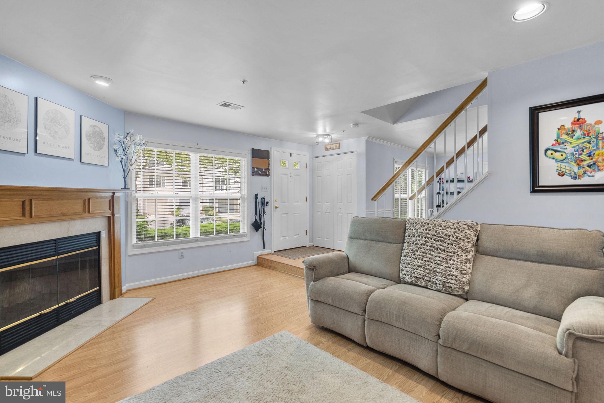 VILL AT MANCHESTER FARMS - Residential