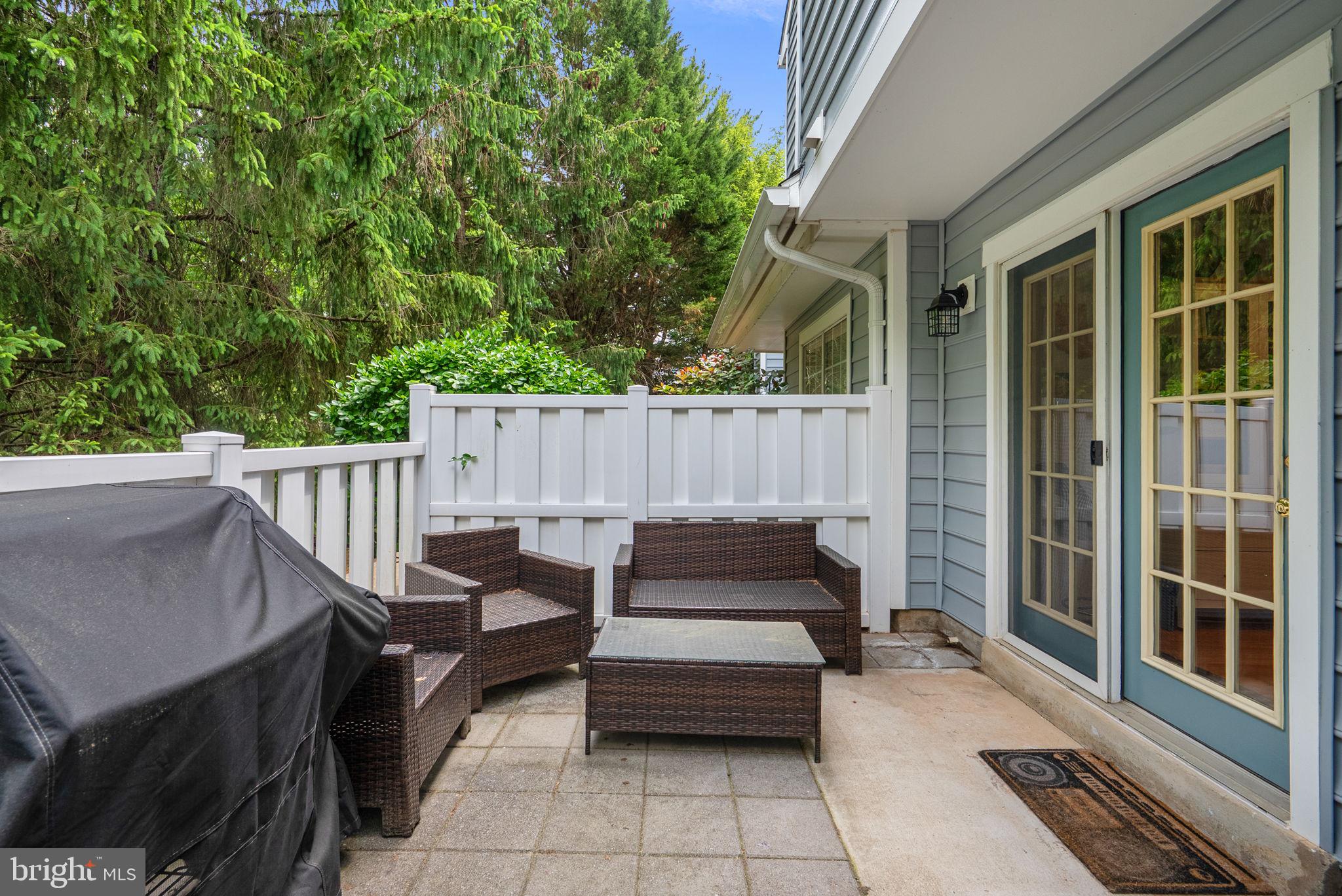 VILL AT MANCHESTER FARMS - Residential