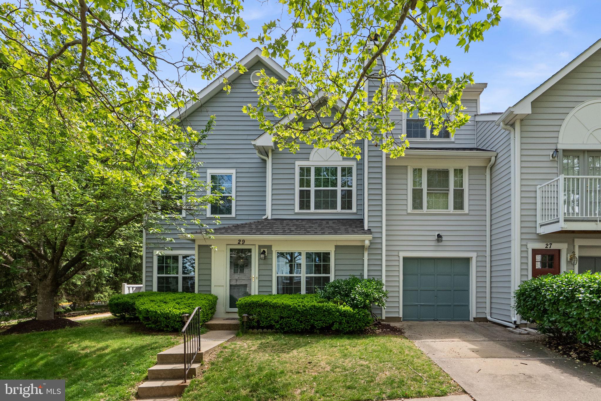 VILL AT MANCHESTER FARMS - Residential
