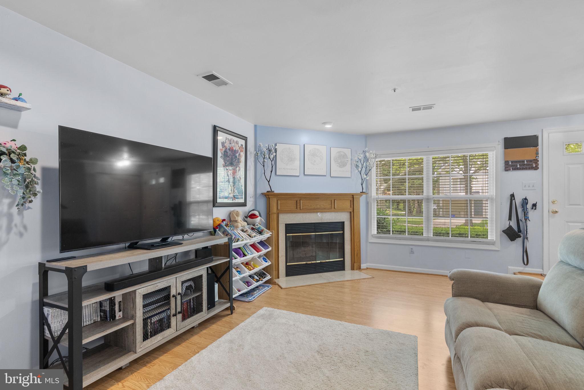 VILL AT MANCHESTER FARMS - Residential
