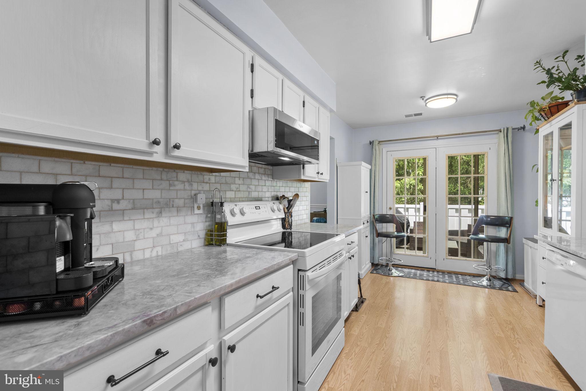 VILL AT MANCHESTER FARMS - Residential