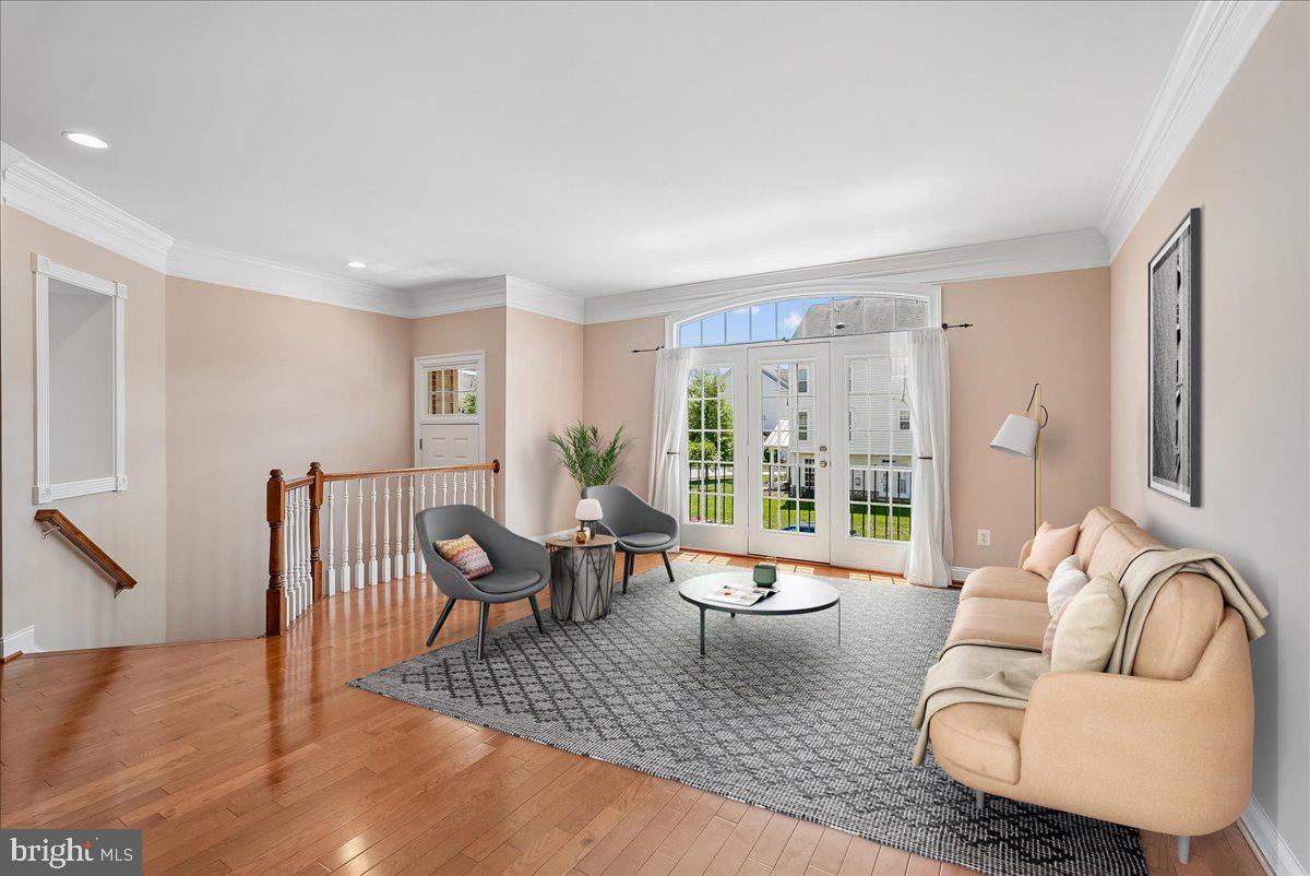 6898 WITTON CIRCLE
