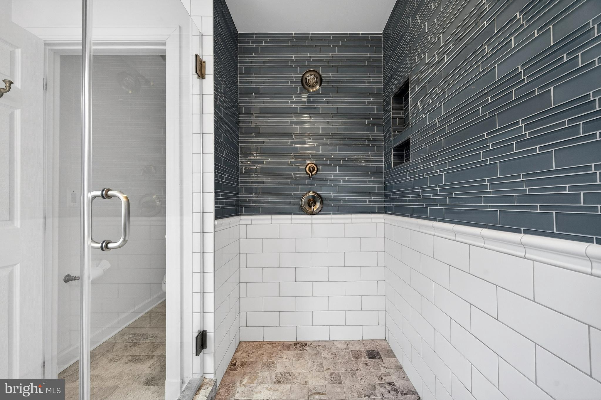 FAIRCHESTER - Residential