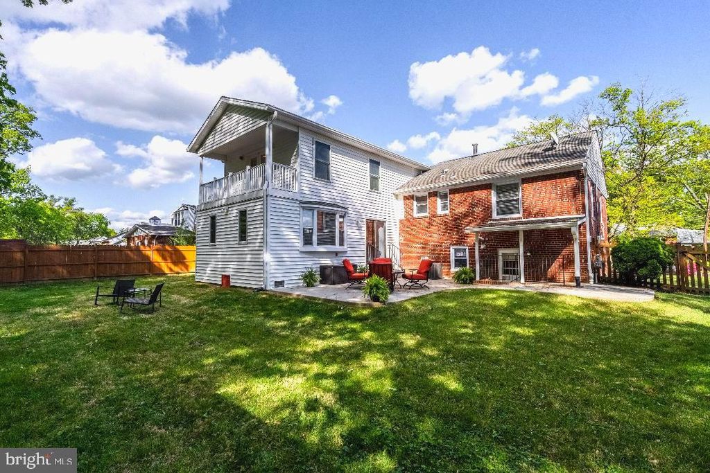 Photo of 3816 Bevan Dr, FAIRFAX, VA 22030 (MLS # VAFC2008138)