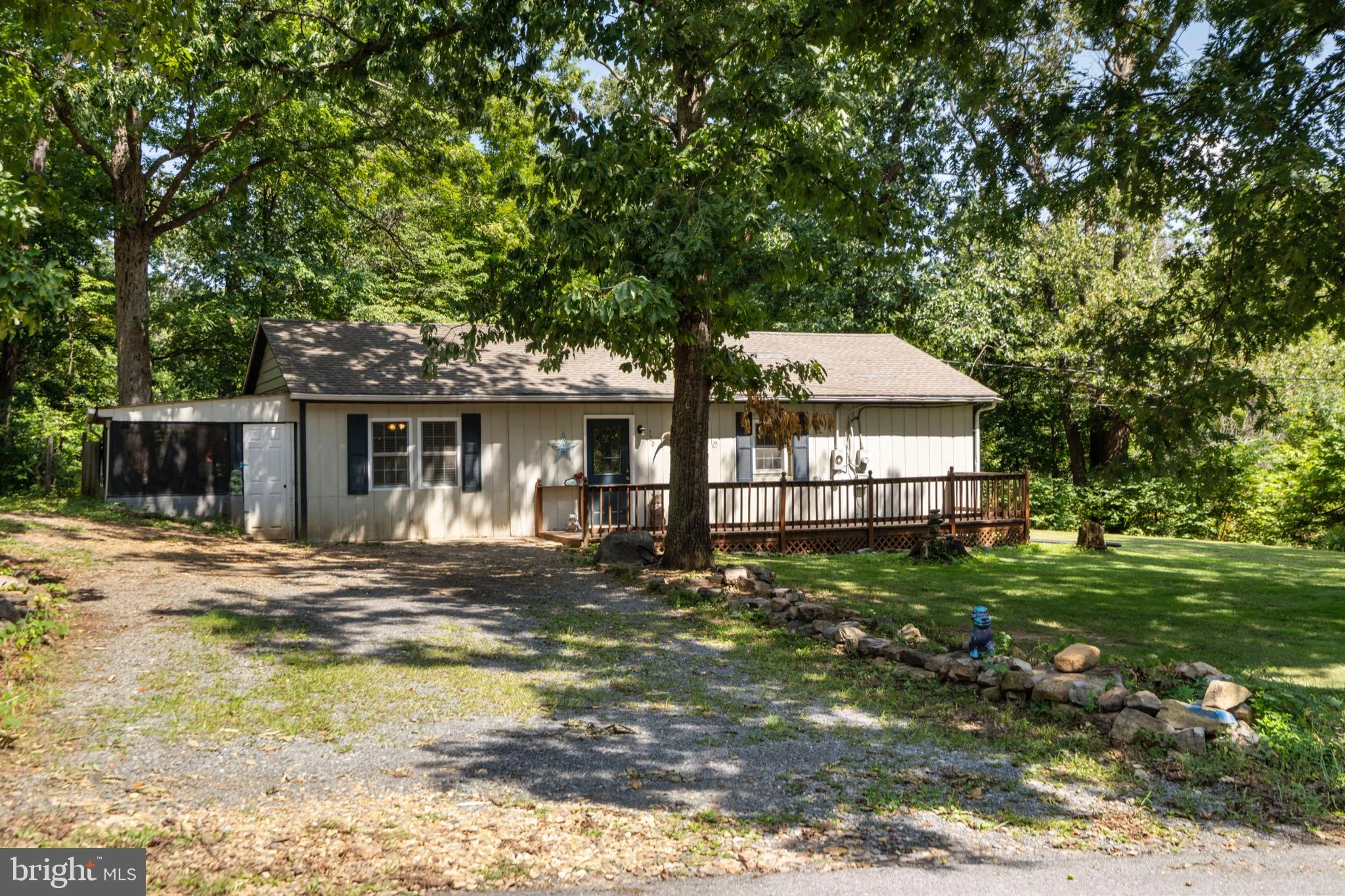 700 Tomahawk Trail