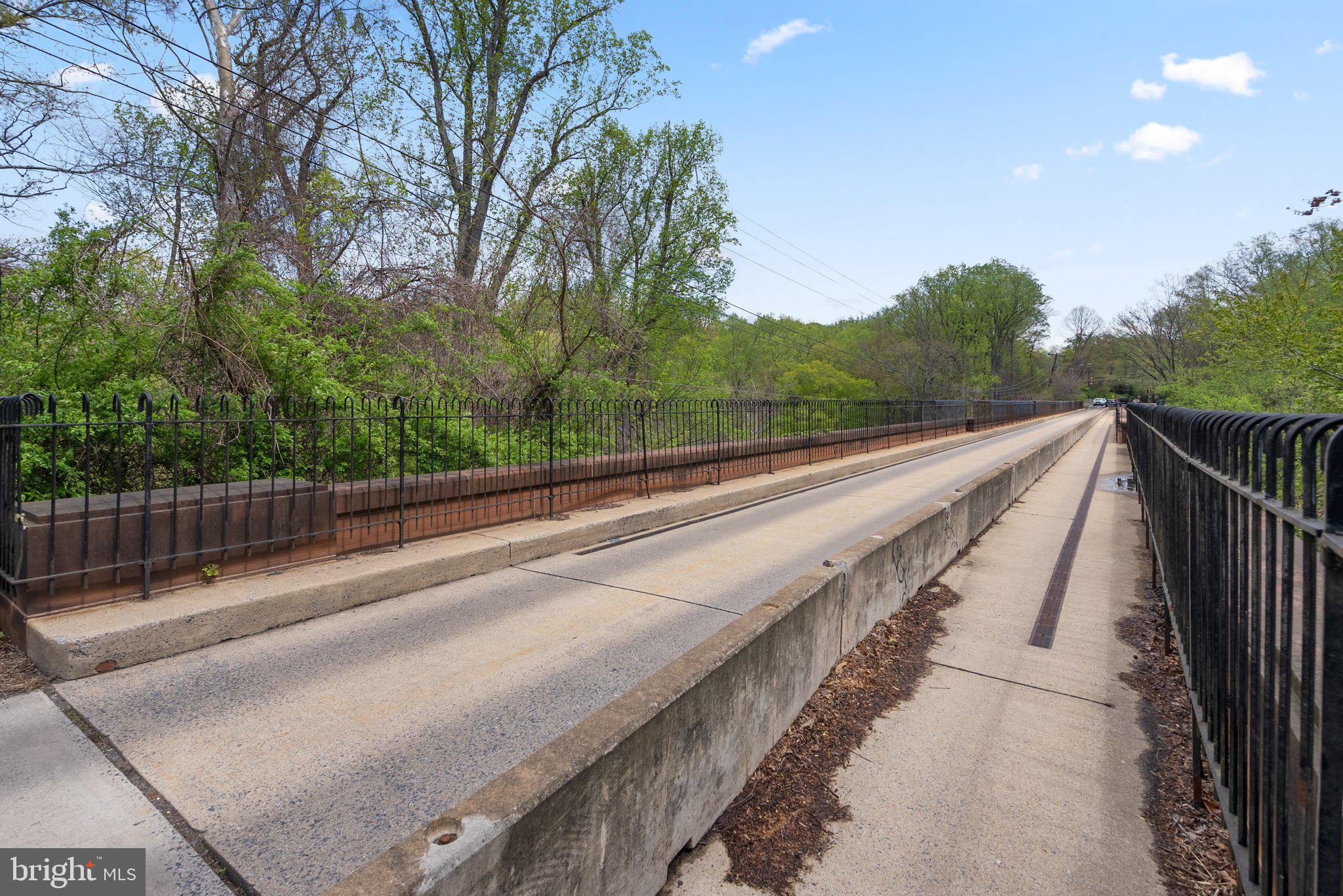 CABIN JOHN PARK - Residential