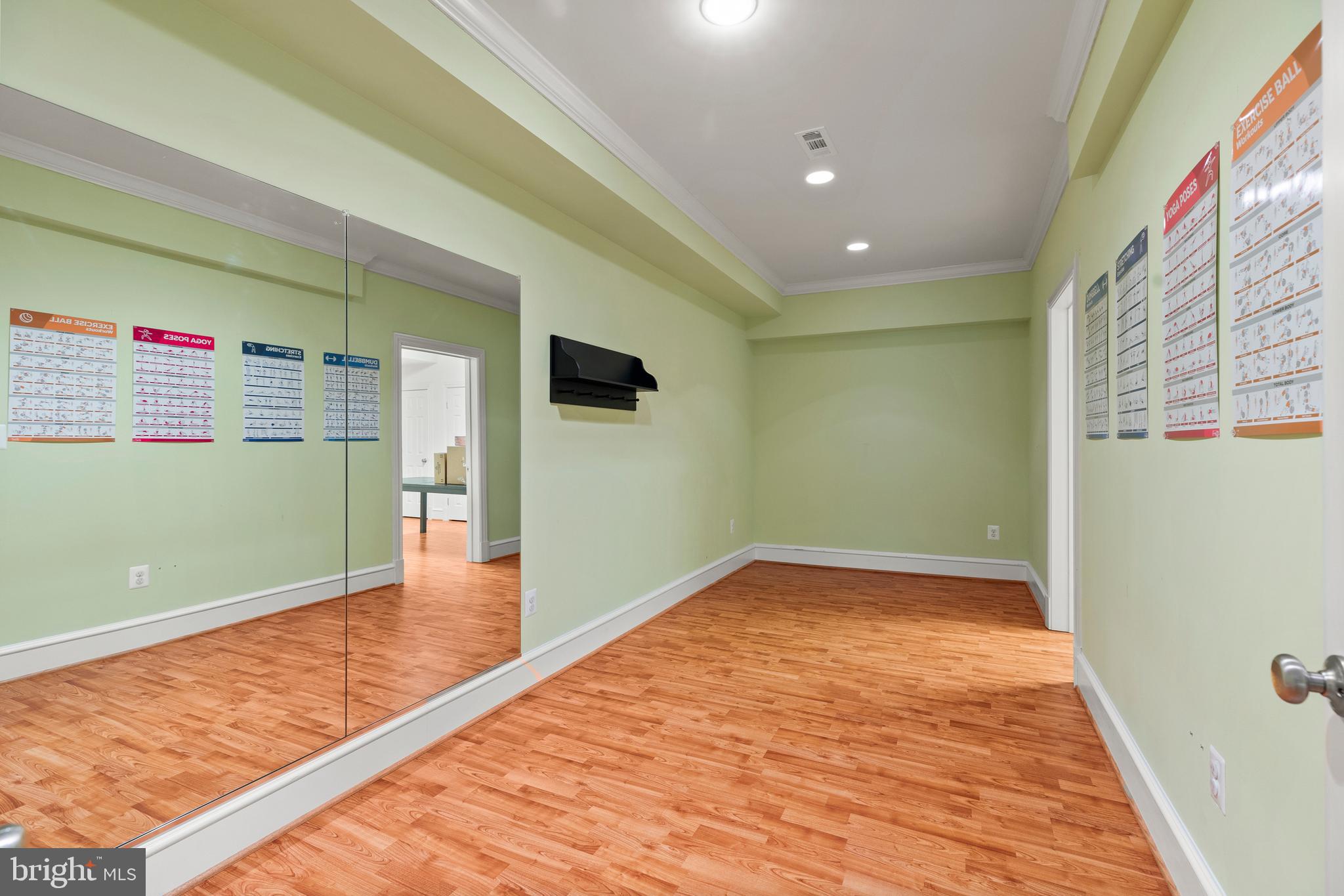 KINGS CLOISTER - Residential Lease