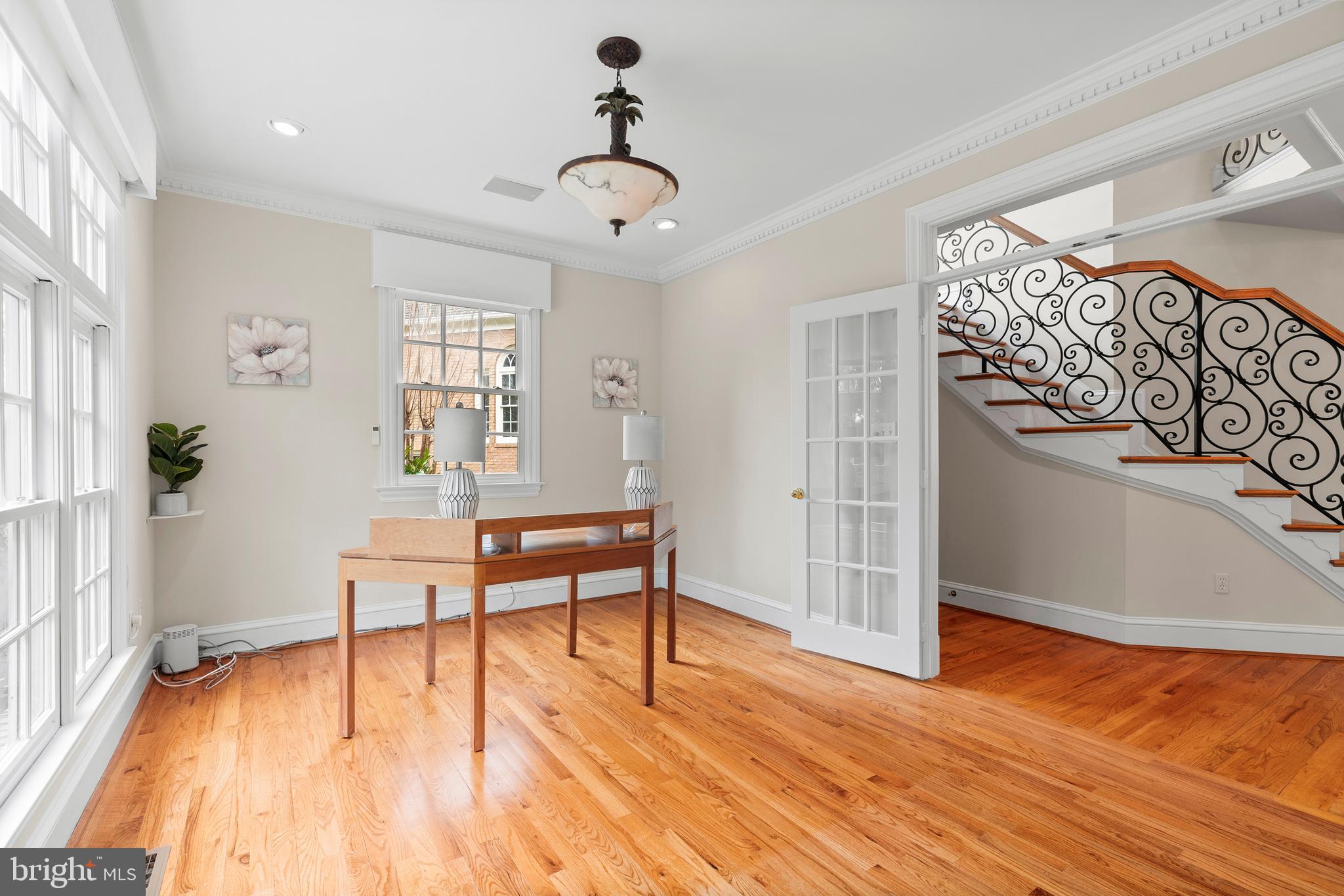 KINGS CLOISTER - Residential Lease