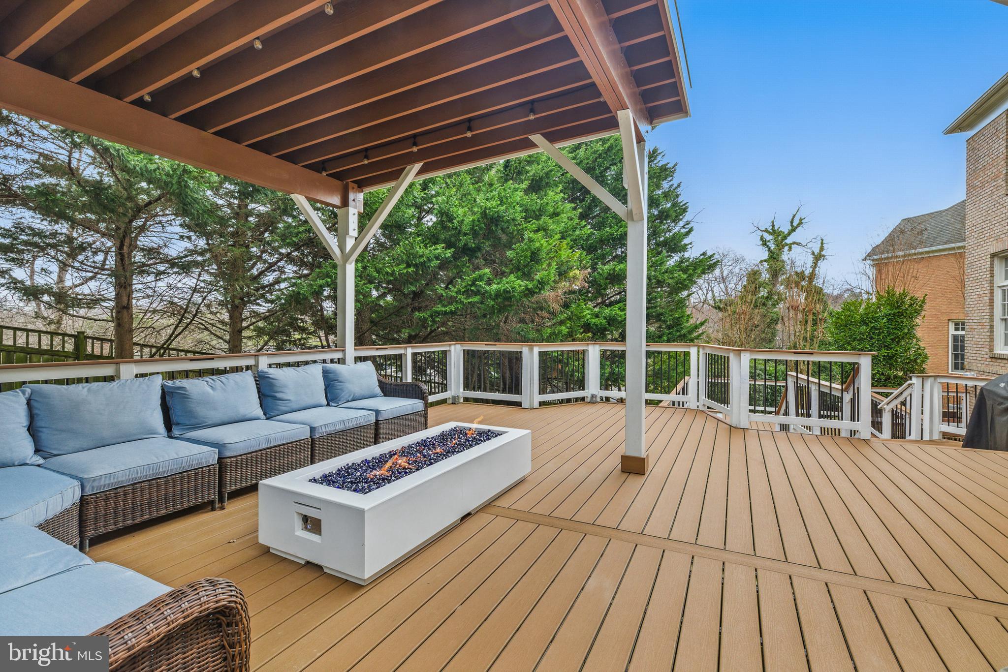 KINGS CLOISTER - Residential Lease