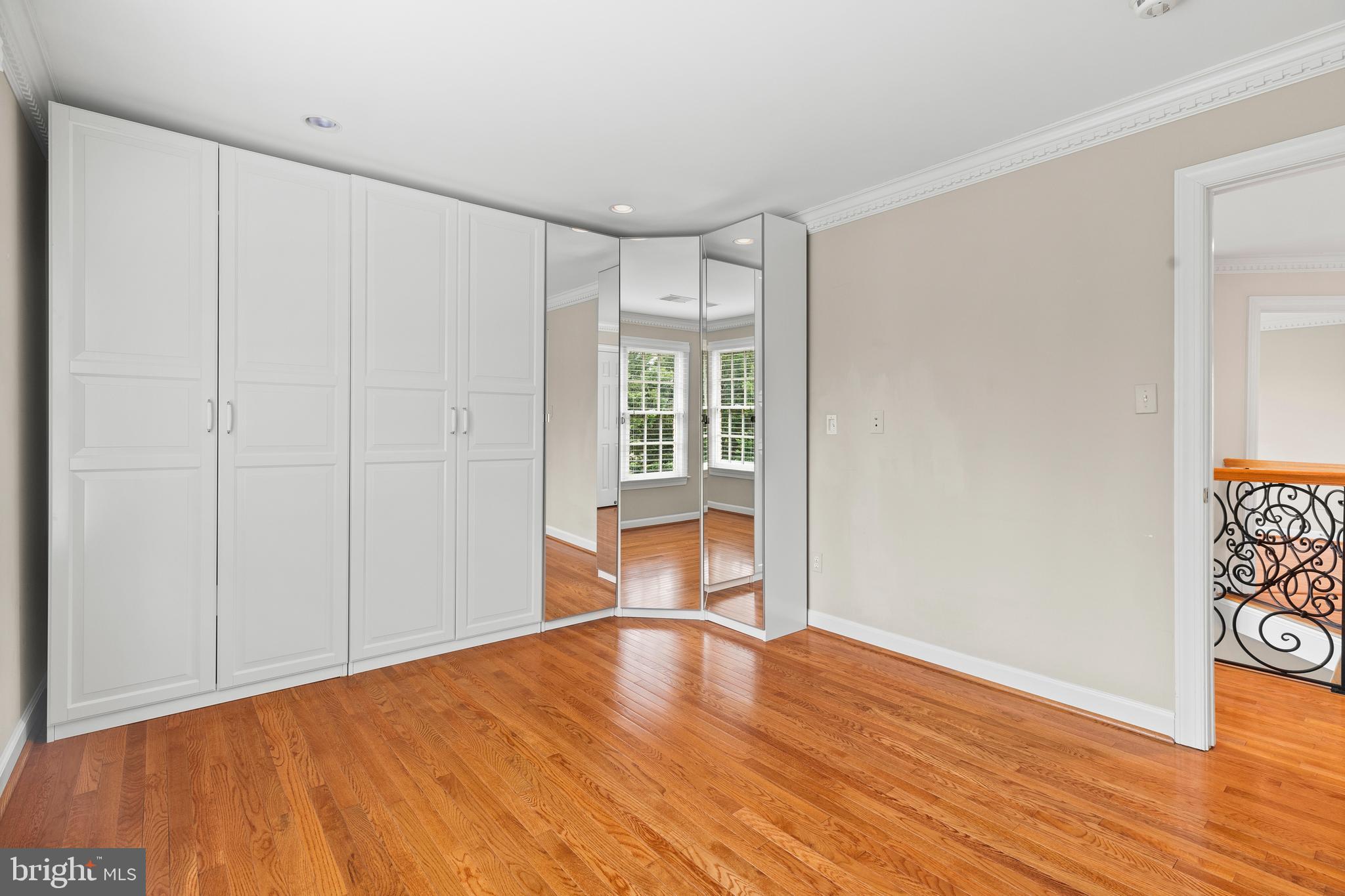 KINGS CLOISTER - Residential Lease