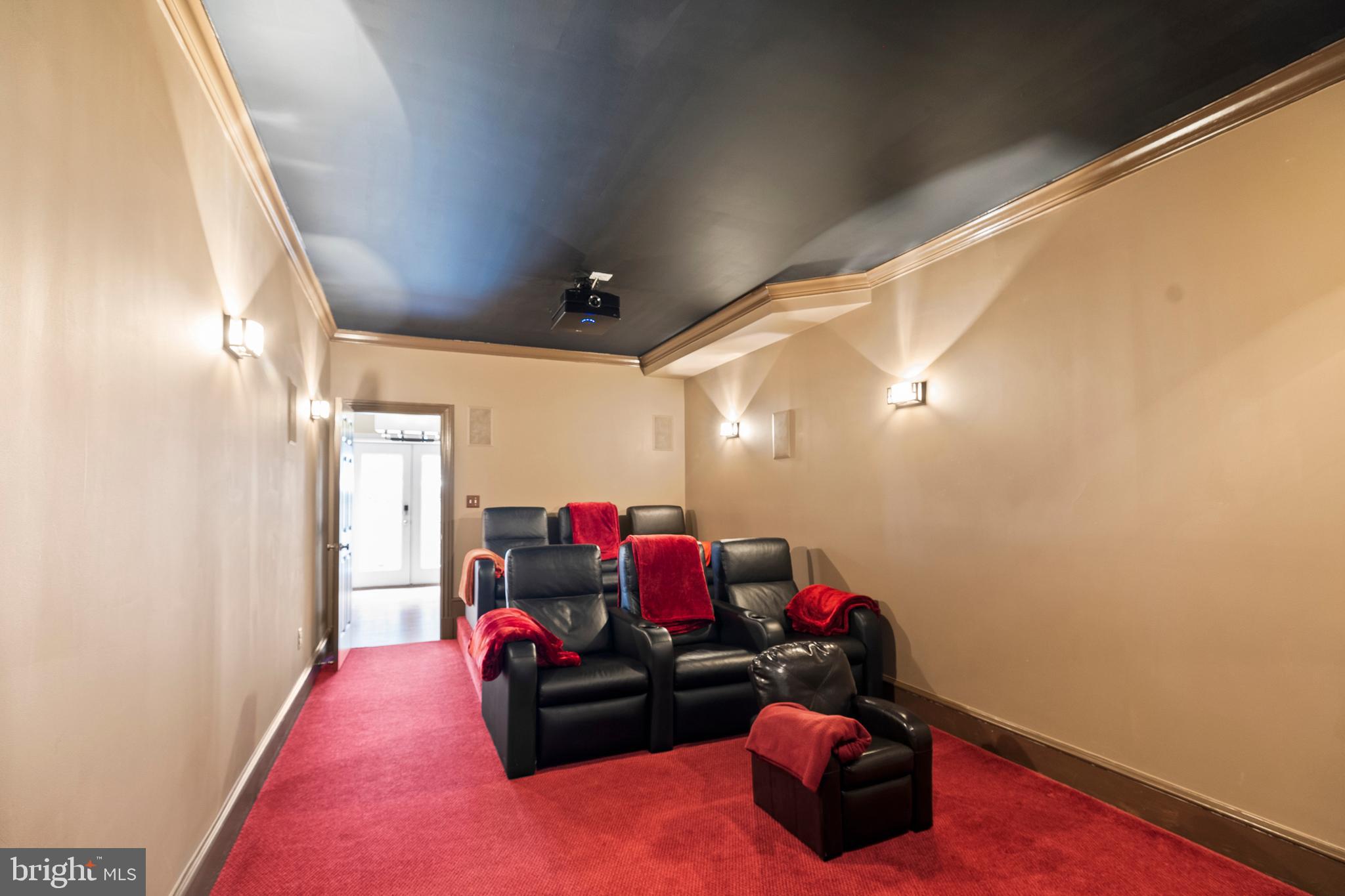 KINGS CLOISTER - Residential Lease