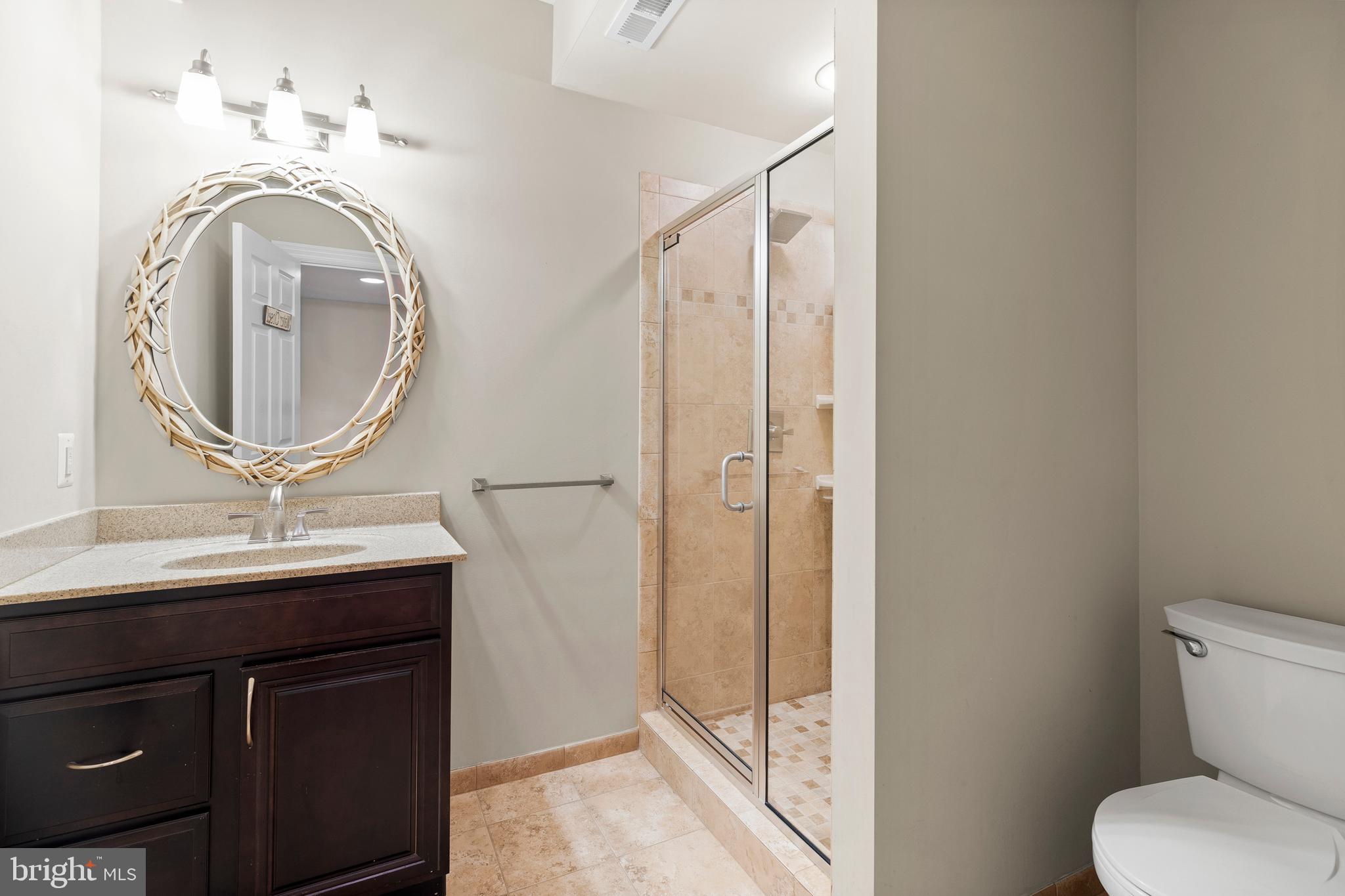 KINGS CLOISTER - Residential Lease