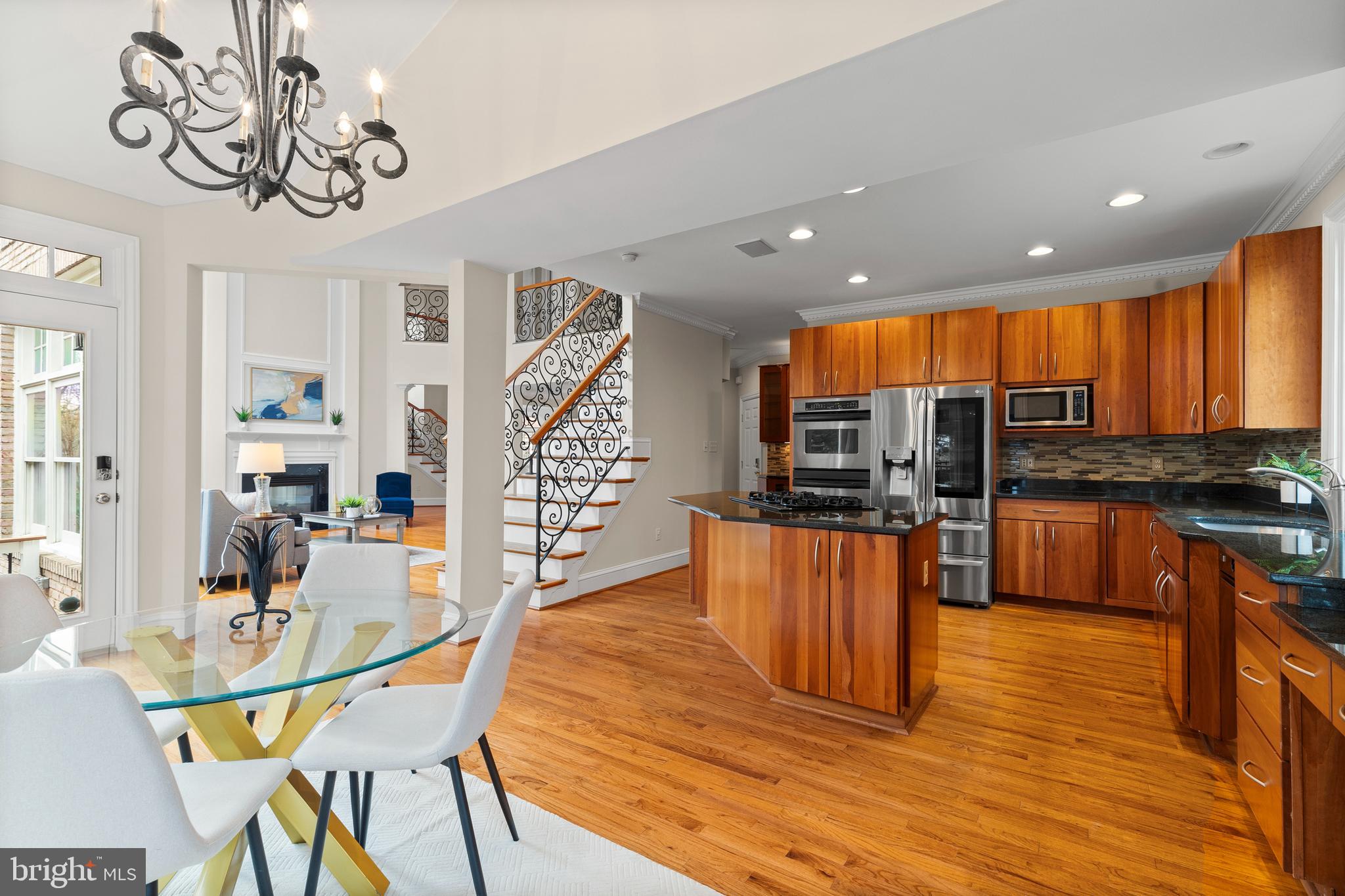 KINGS CLOISTER - Residential Lease