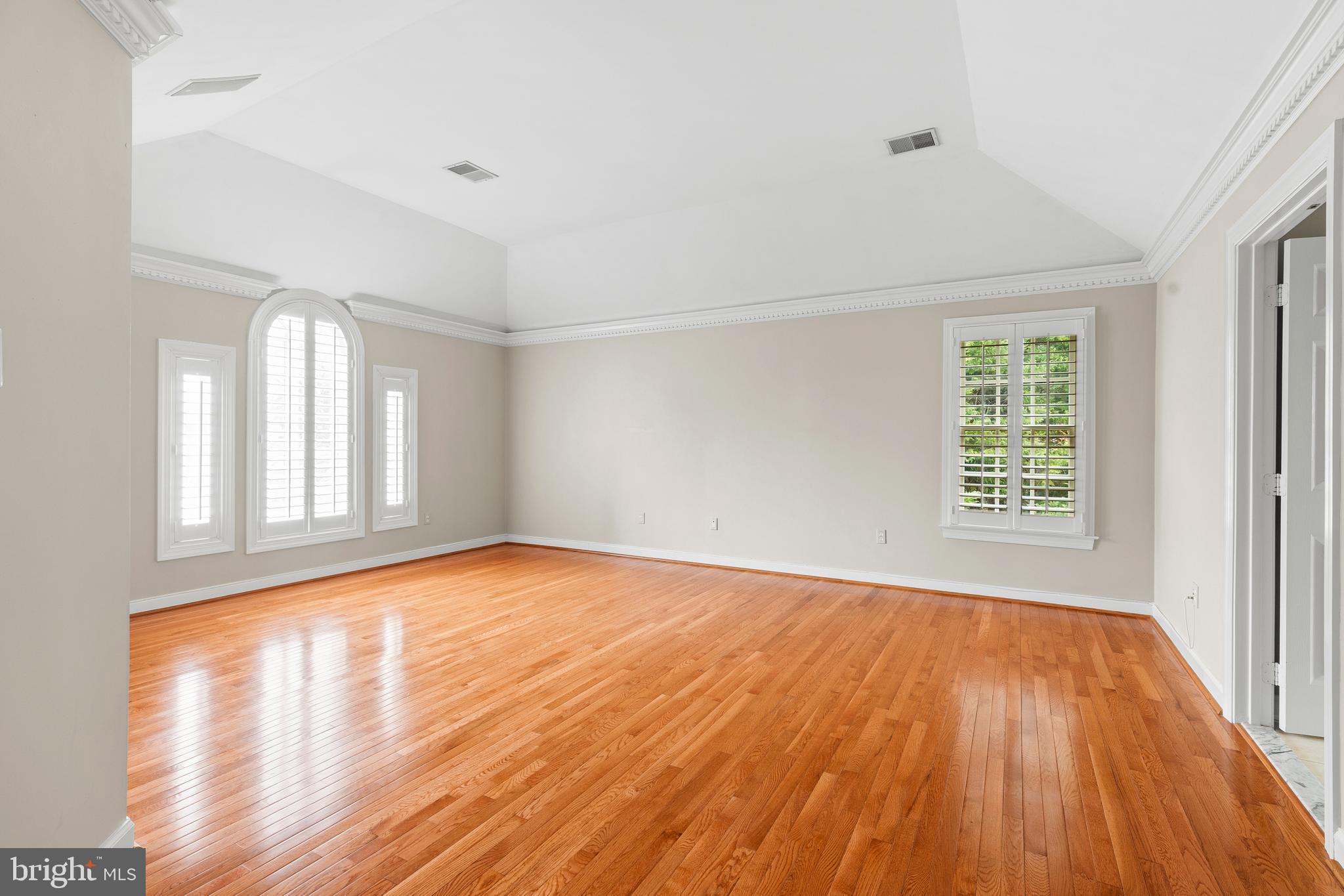 KINGS CLOISTER - Residential Lease