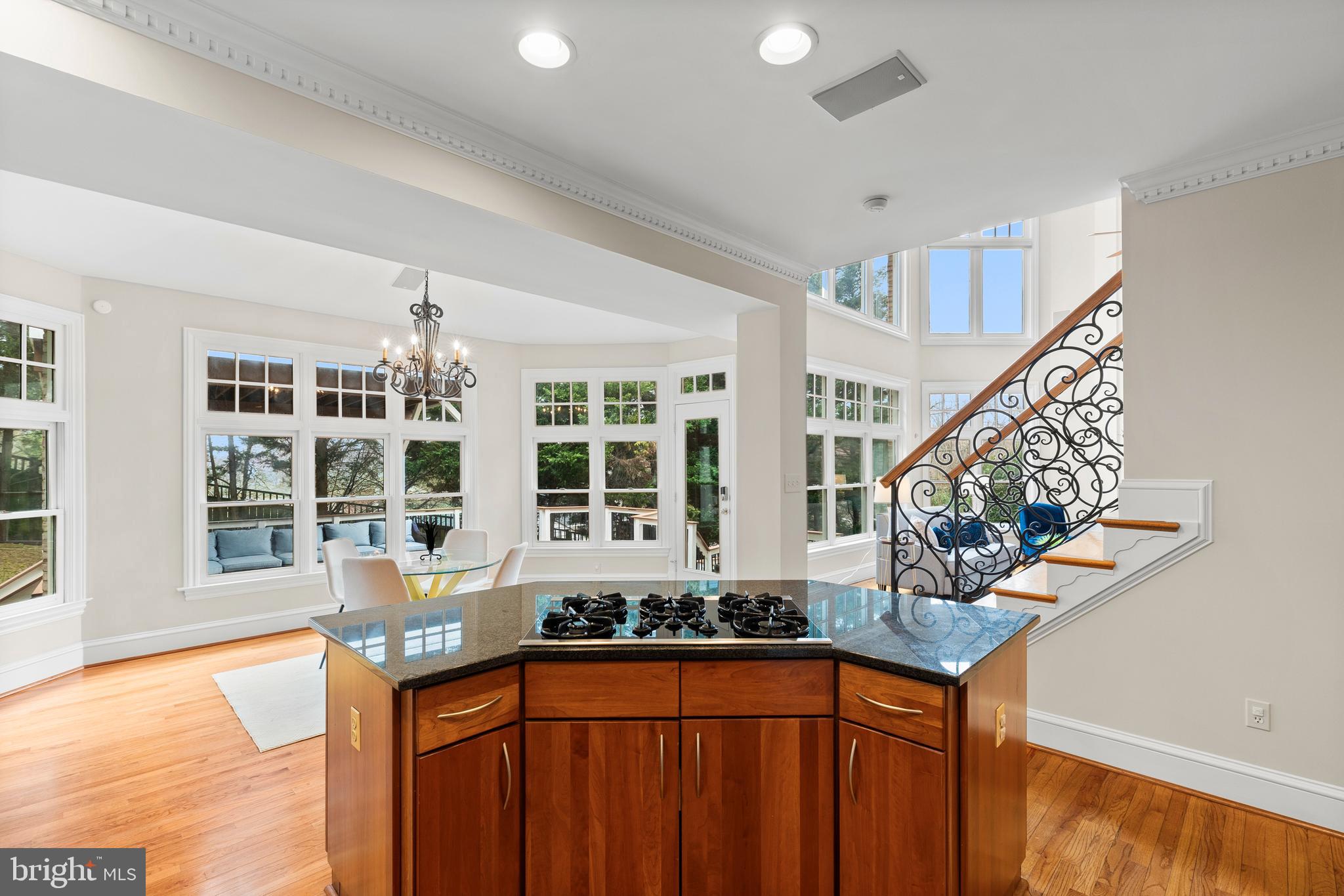 KINGS CLOISTER - Residential Lease