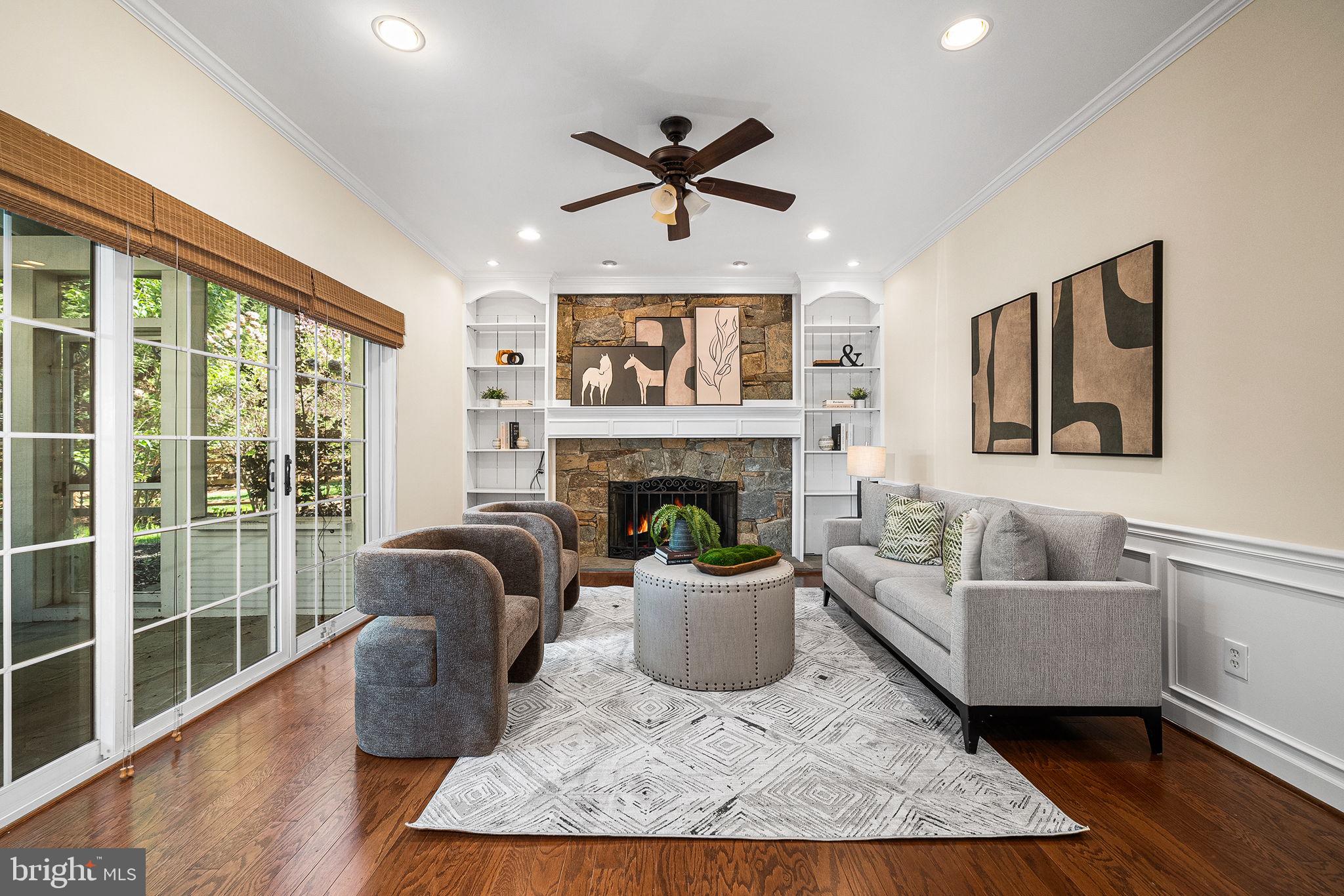 SIGNAL HILL - Residential