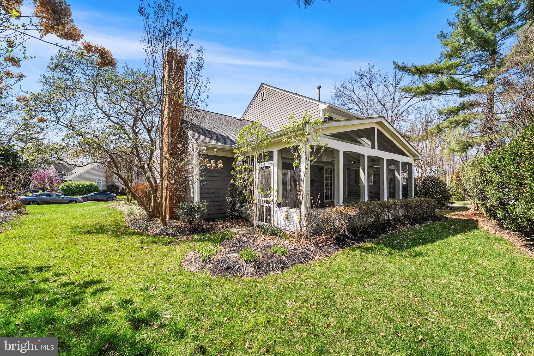 SIGNAL HILL - Residential