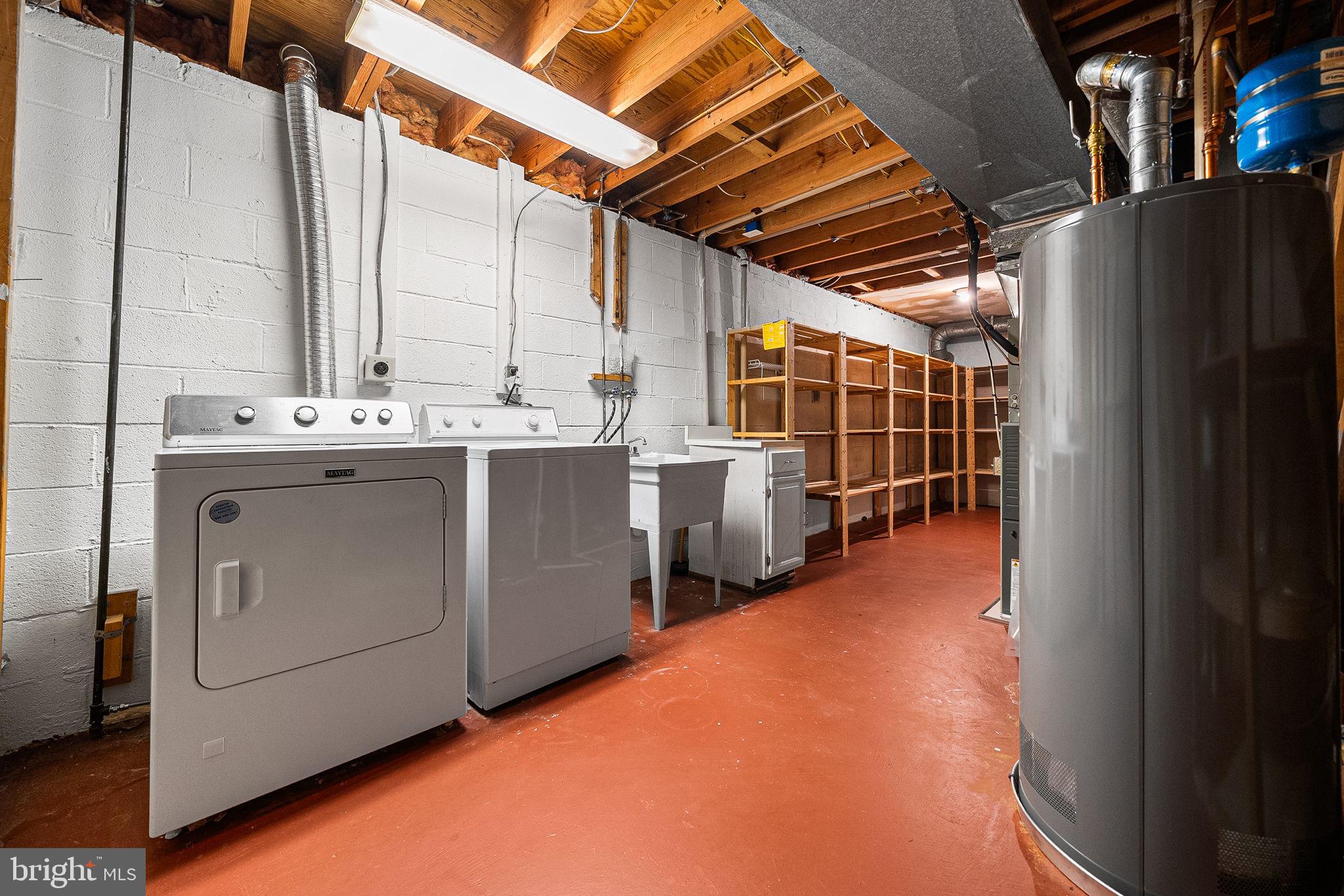 SIGNAL HILL - Residential