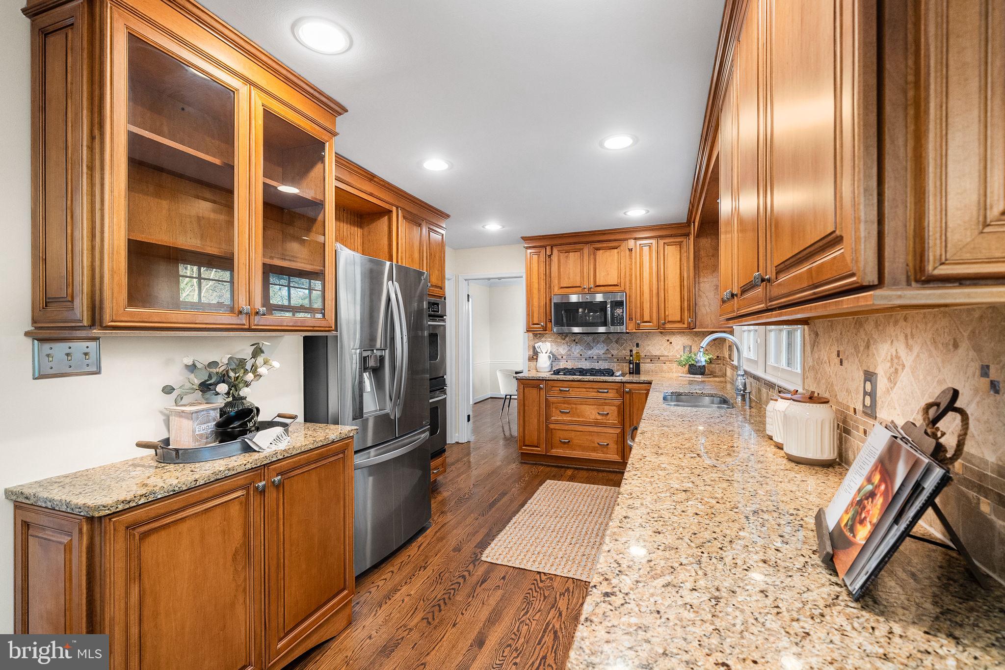 SIGNAL HILL - Residential