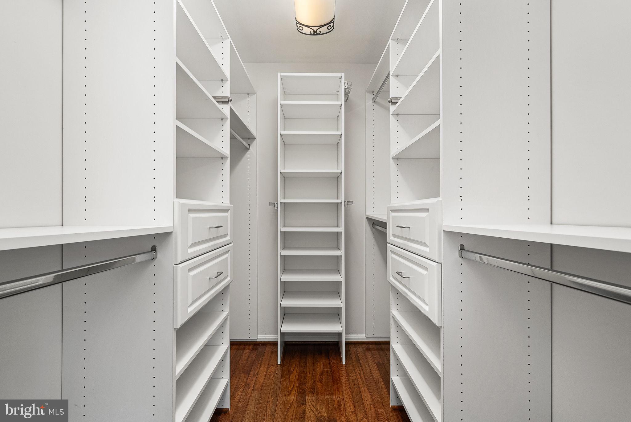 SIGNAL HILL - Residential