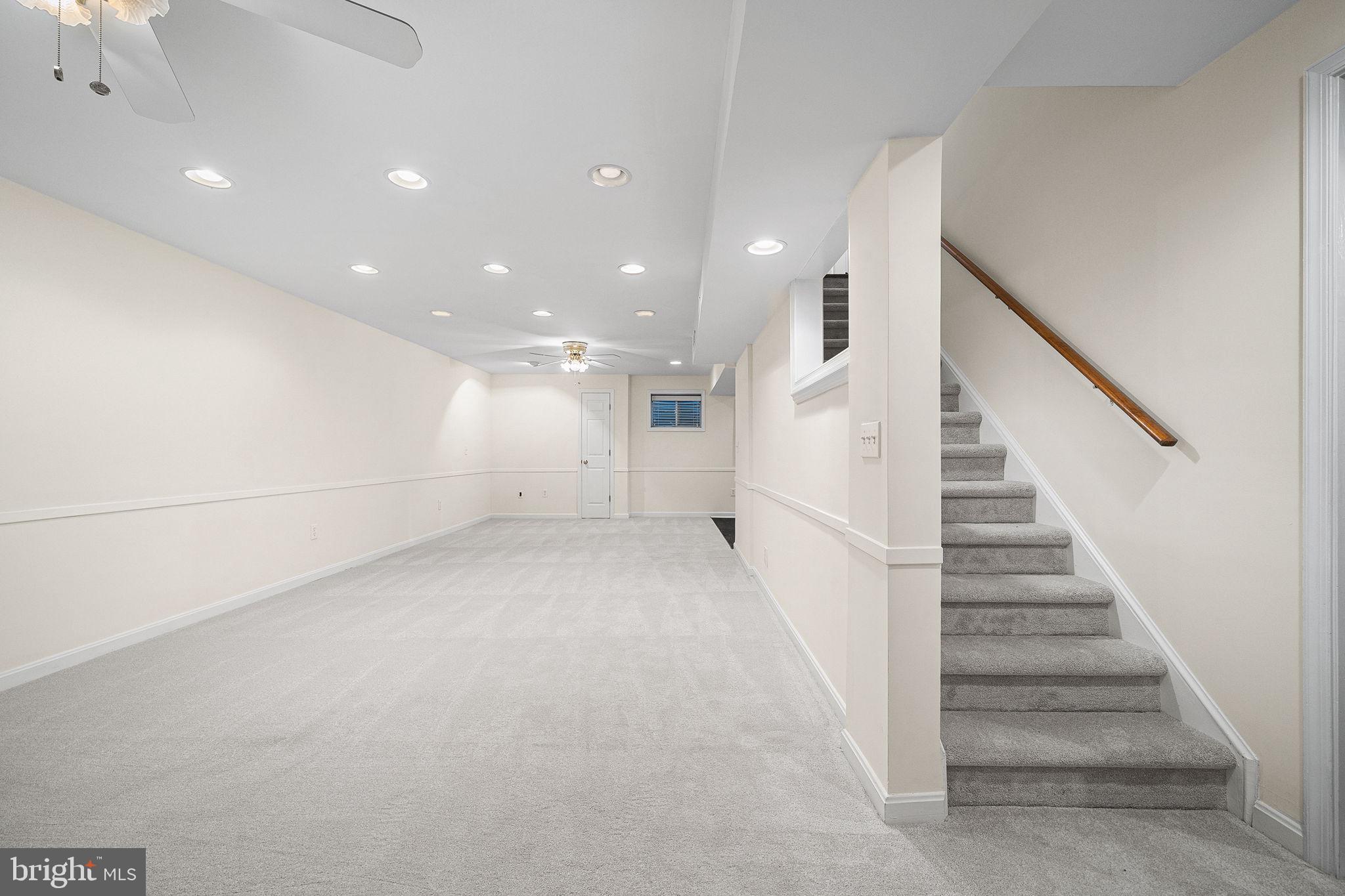 SIGNAL HILL - Residential