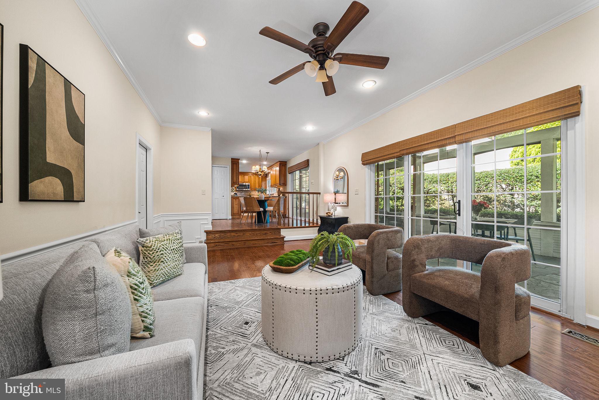 SIGNAL HILL - Residential