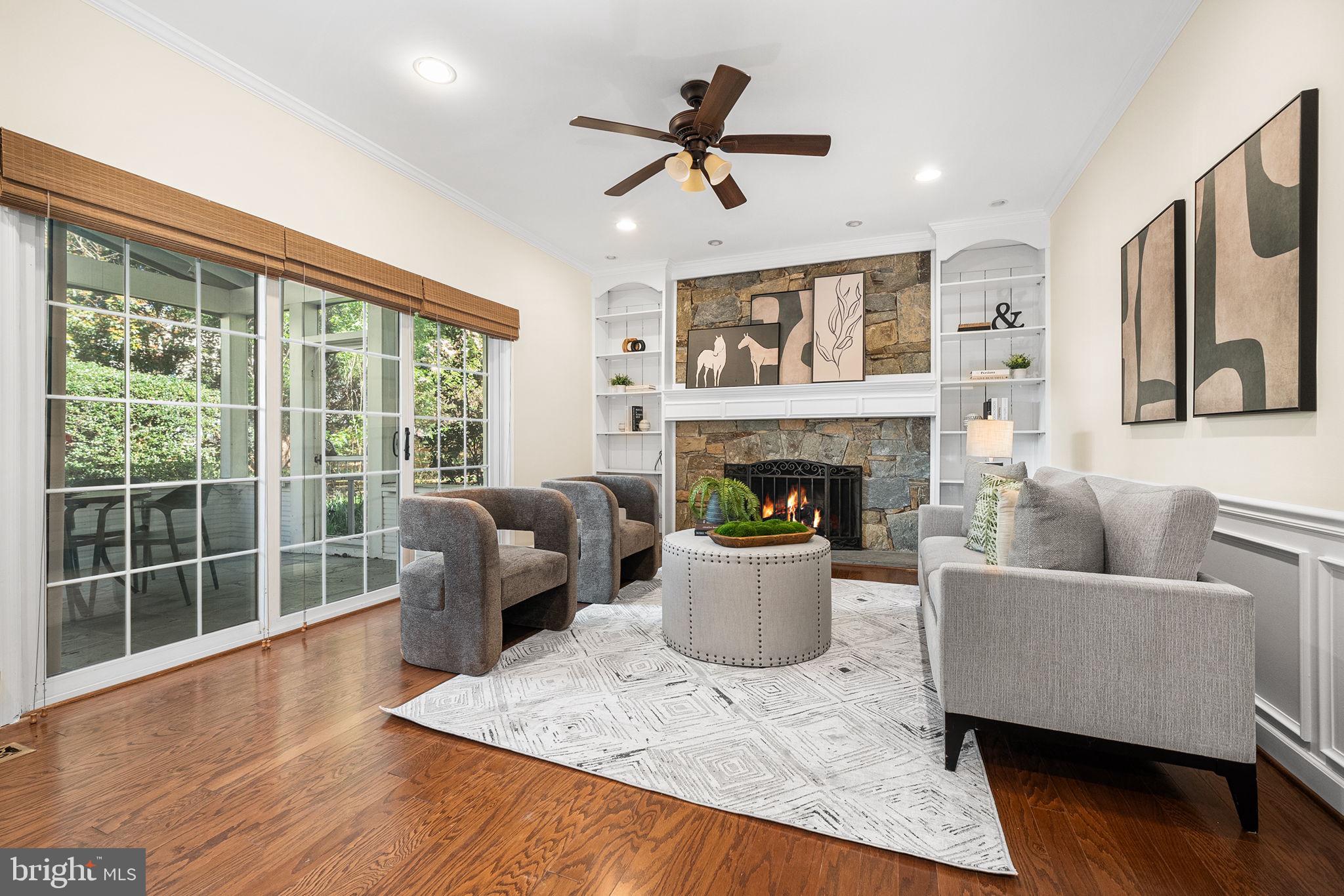 SIGNAL HILL - Residential